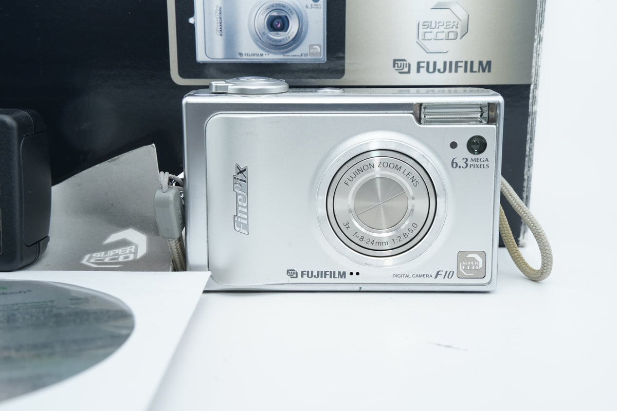 FUJIFILM FinePix F10 買取実績
