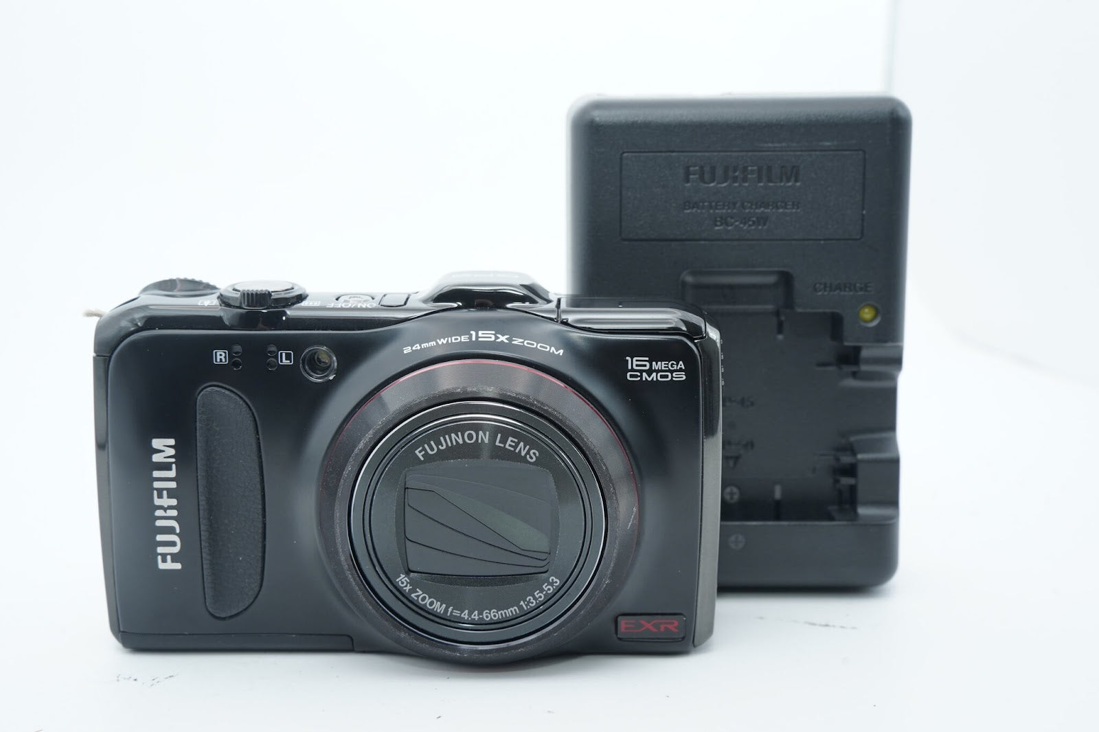 FUJIFILM FINEPIX F550 EXR ブラック バッテリー 充電器付属