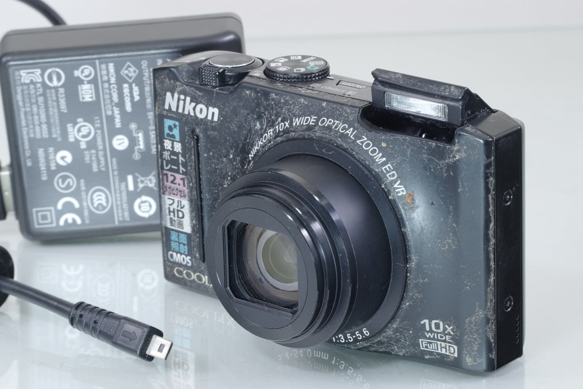 Nikon COOLPIX S8100(ノーブルブラック)