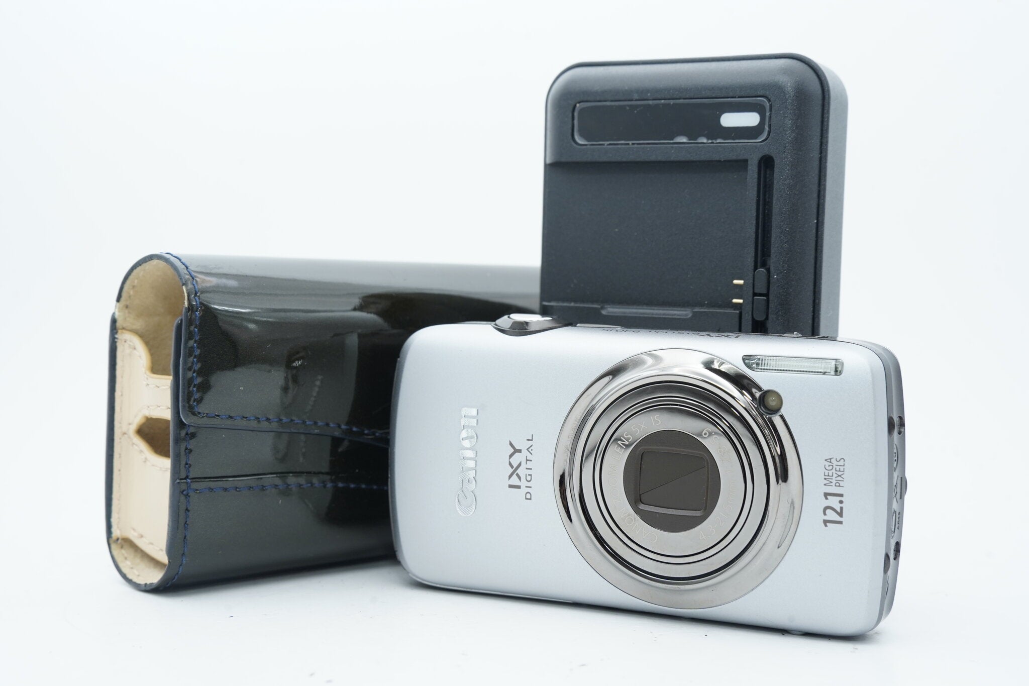 IXY Canon DIGITAL 0 IS シルバー - by カメラ専門店 キヤノン Digital
