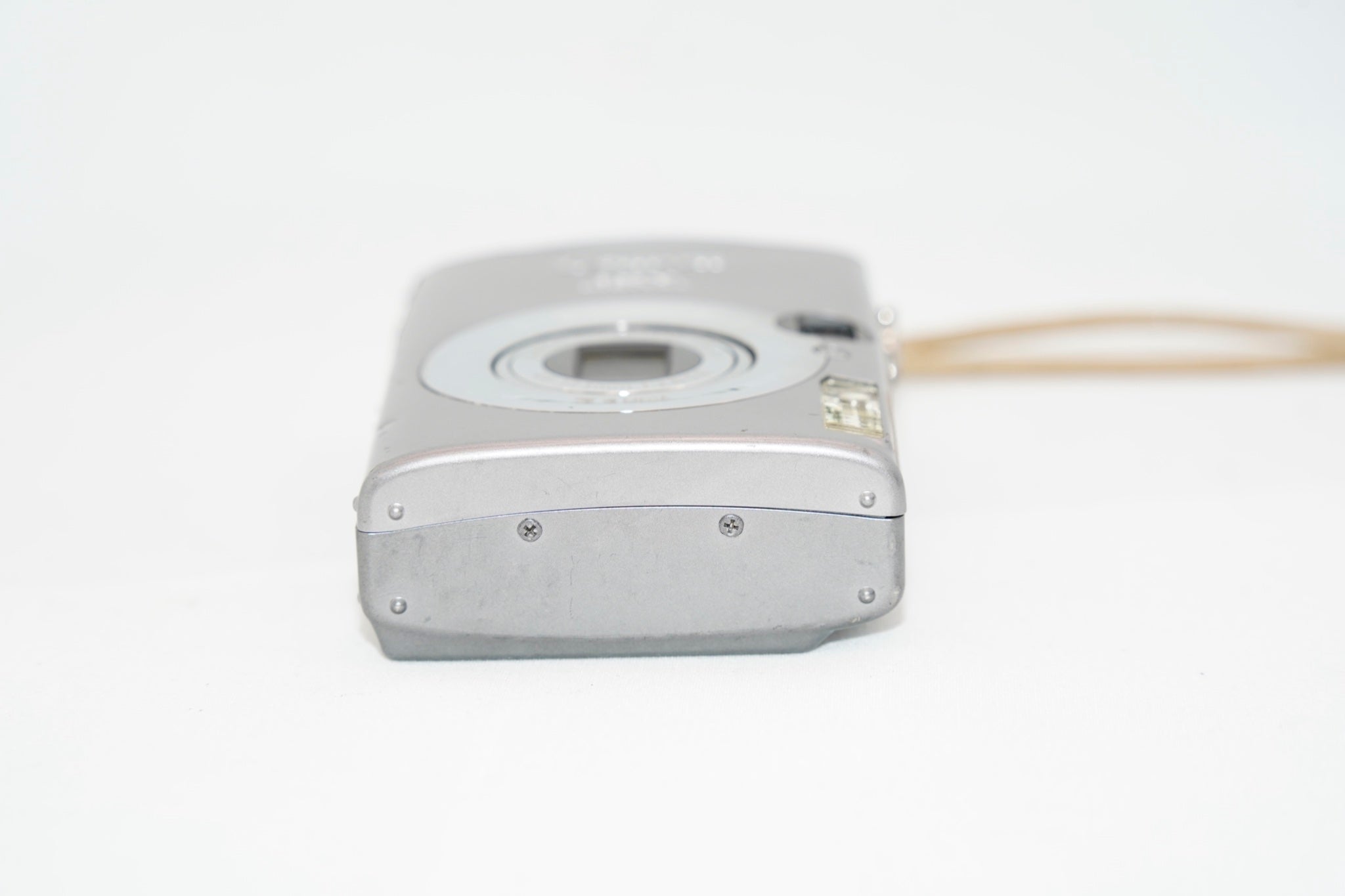 Canon IXY DIGITAL 900 IS #3649 - 7