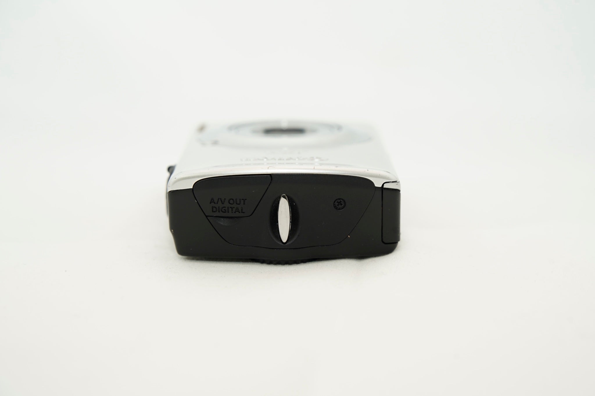 Canon IXY DIGITAL 920 IS #3655 - 7