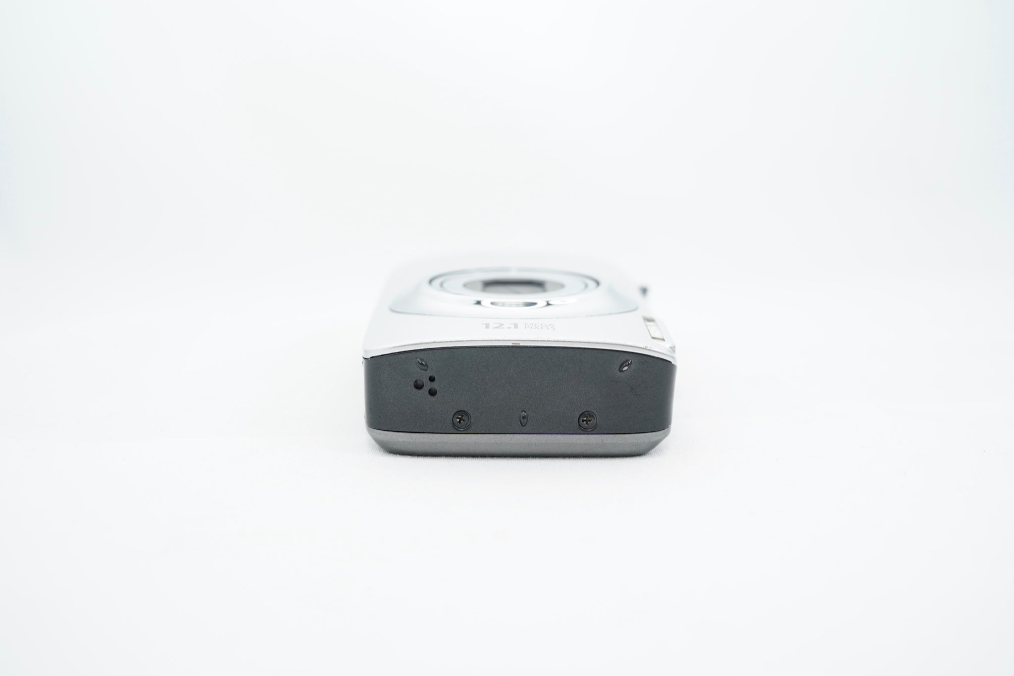 Canon IXY DIGITAL 510 IS シルバー (8713200760)(付属:バッテリー 充電器 付属)