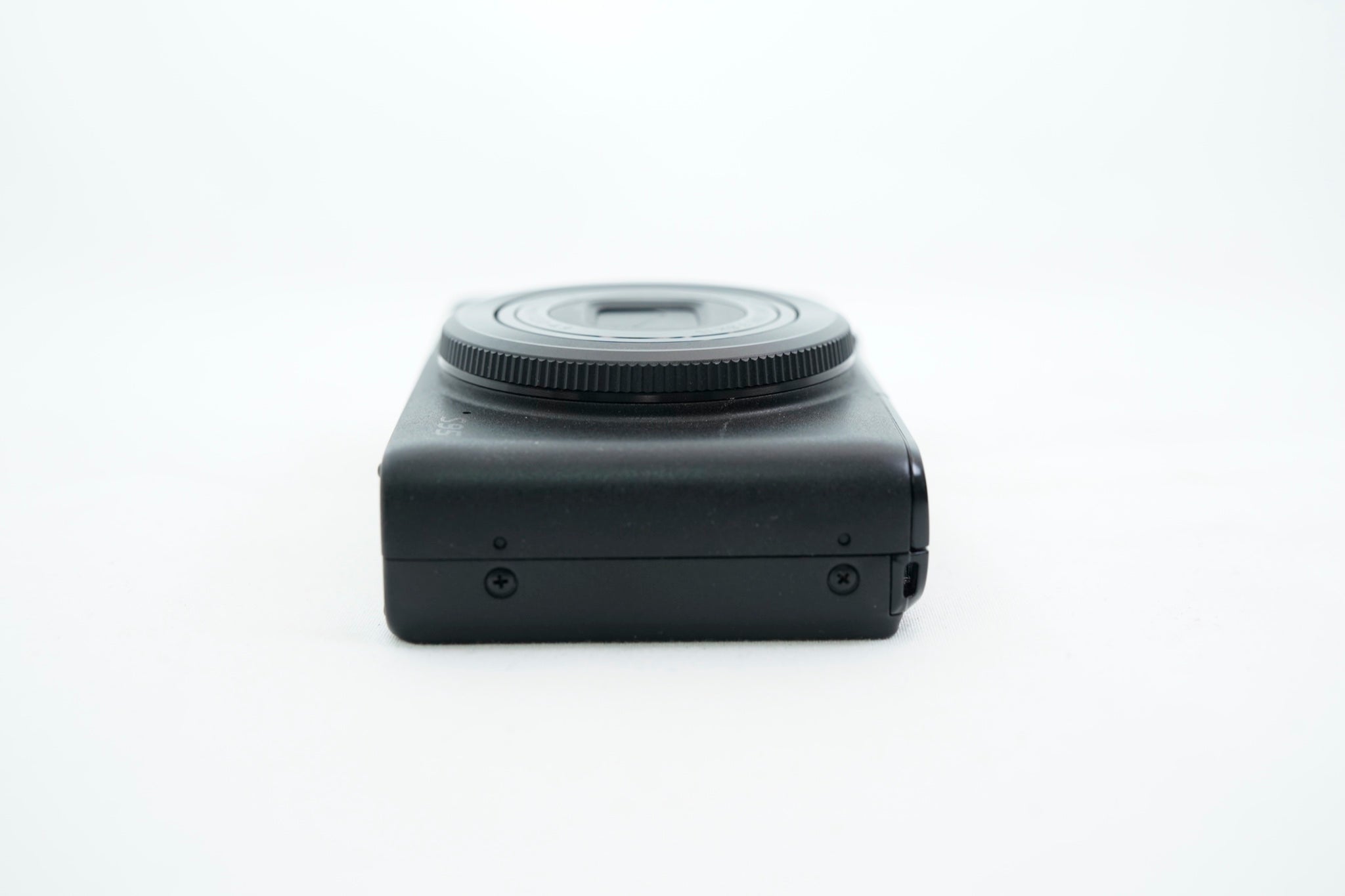 Canon PowerShot S95 ブラック (221032003094)(付属:箱, バッテリー 充電器 付属)