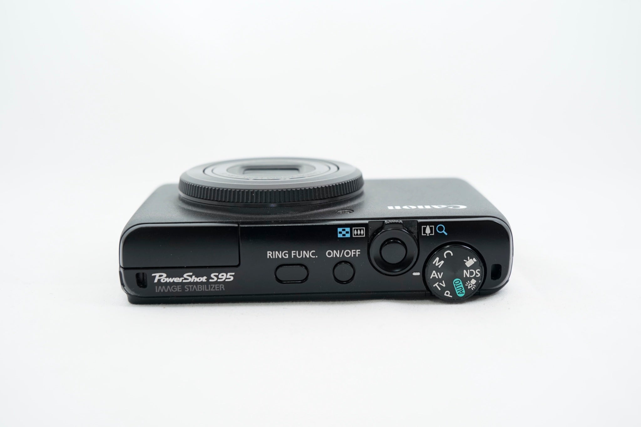 Canon PowerShot S95 ブラック (221032003094)(付属:箱, バッテリー 充電器 付属)