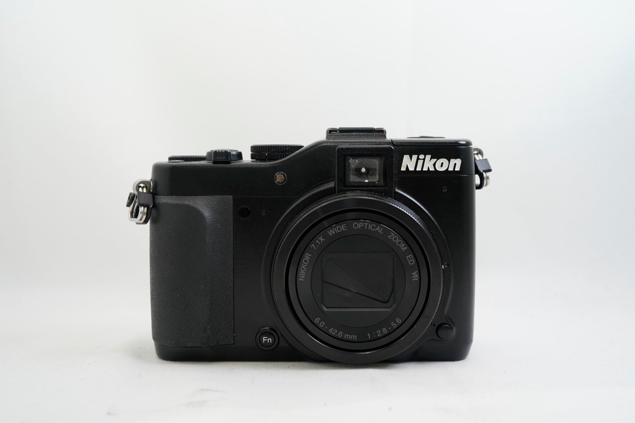 Nikon COOLPIX P7000