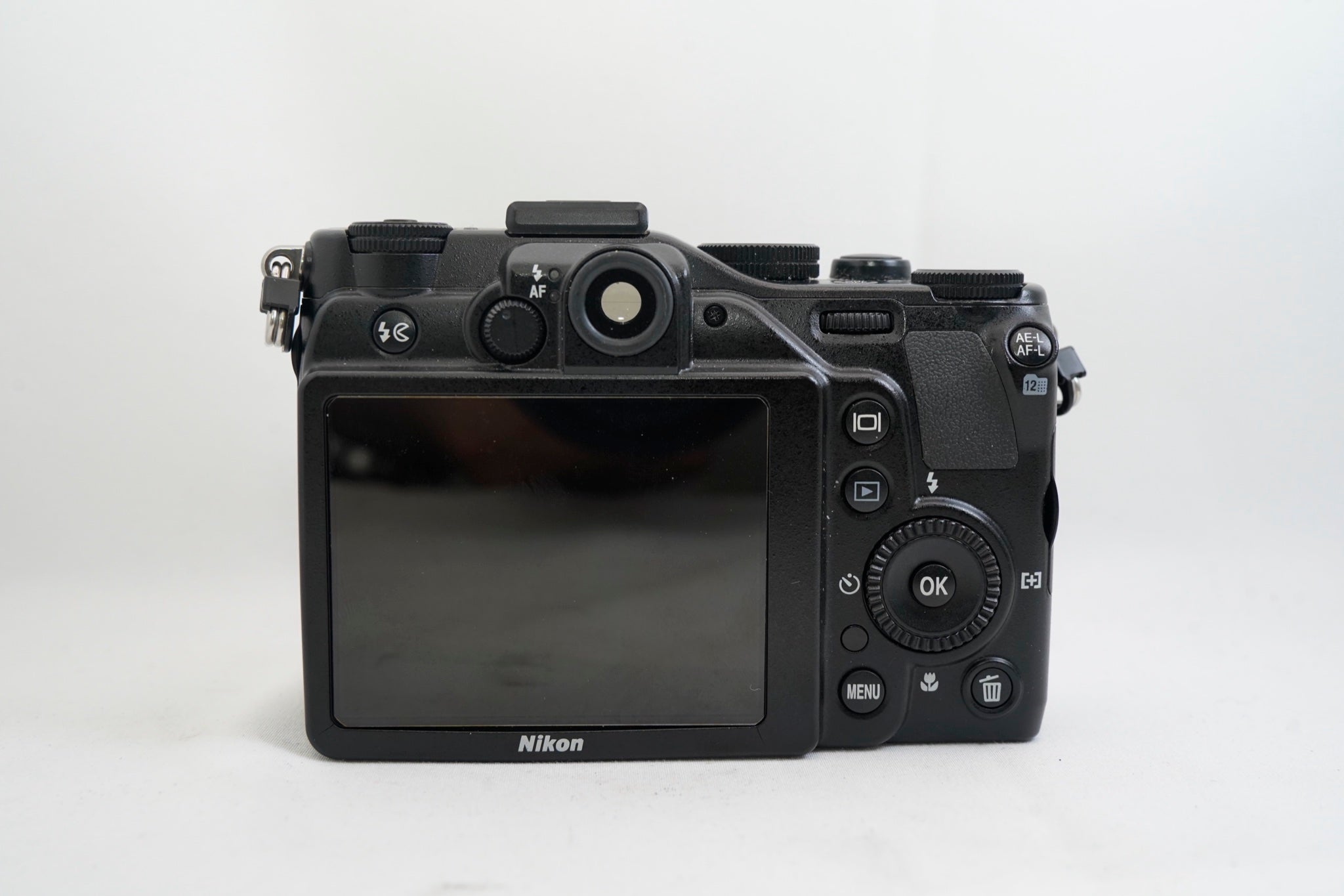 Nikon COOLPIX P7000