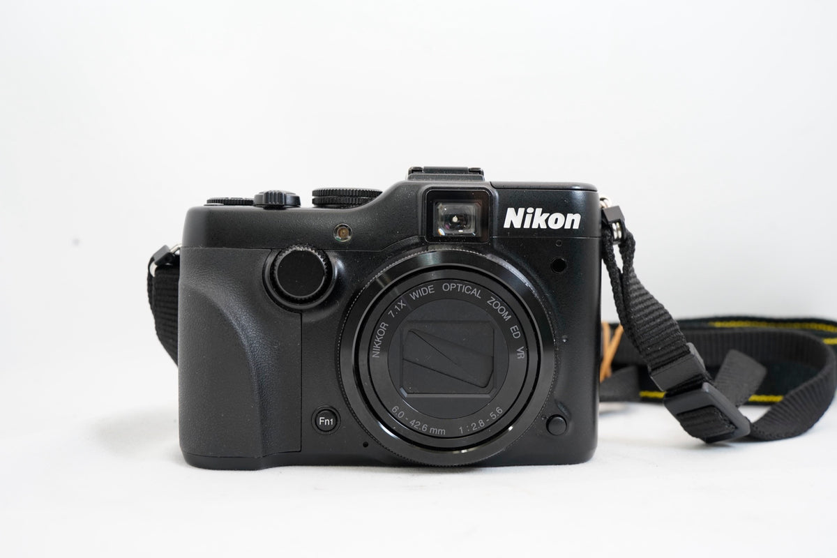 NIKON COOLPIX P7100 ブラック #4179 2