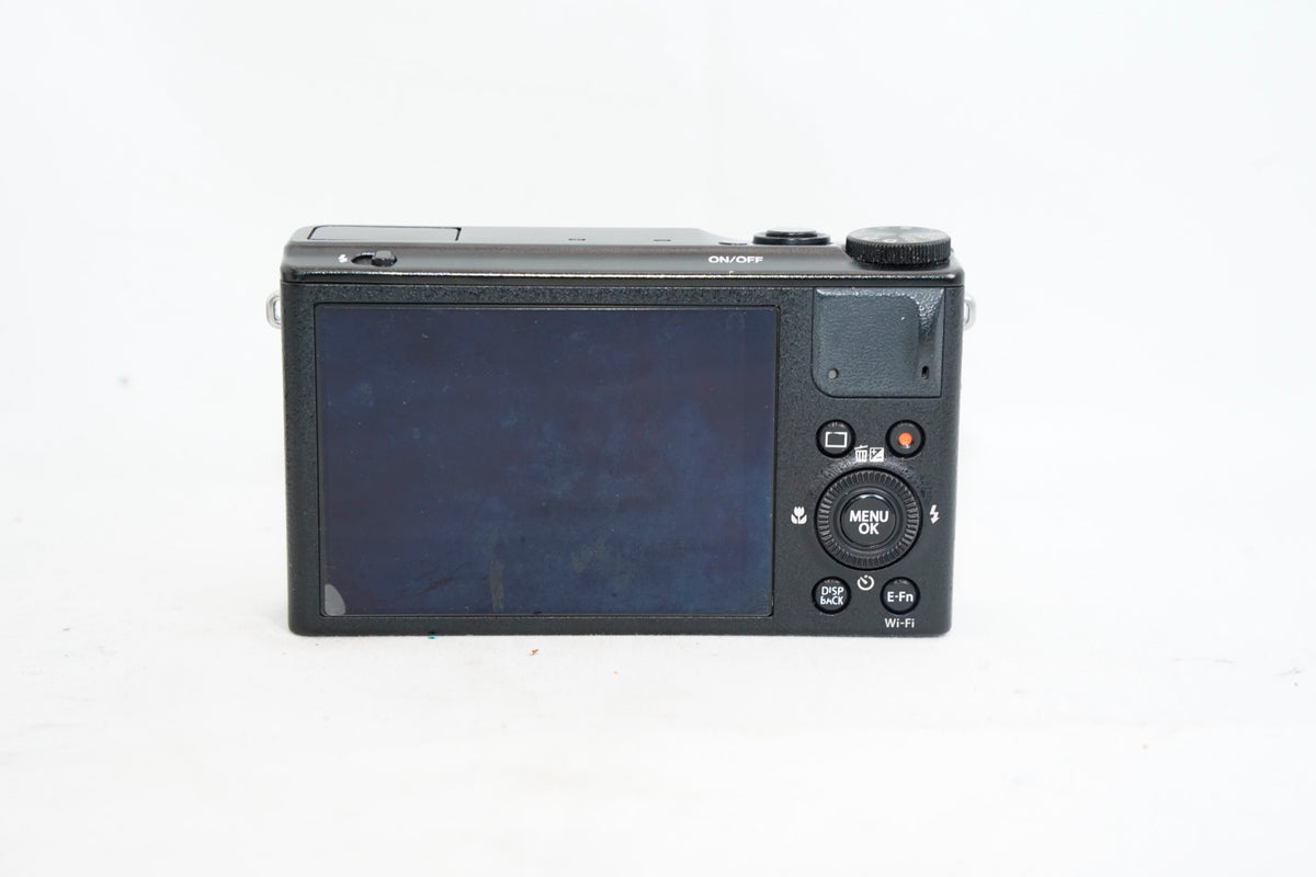 FUJIFILM XQ1 ブラック(付属:充電器、バッテリー)