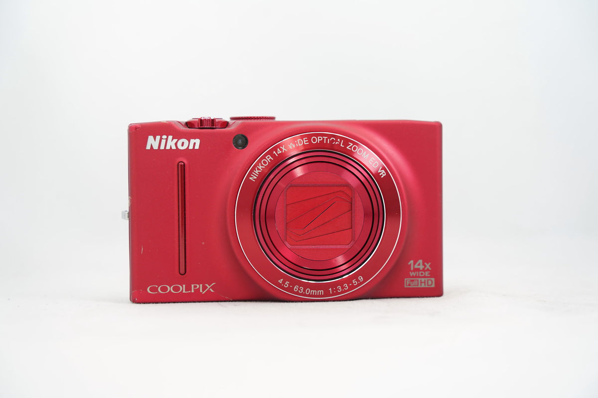 Nikon COOLPIX S8200 レッド