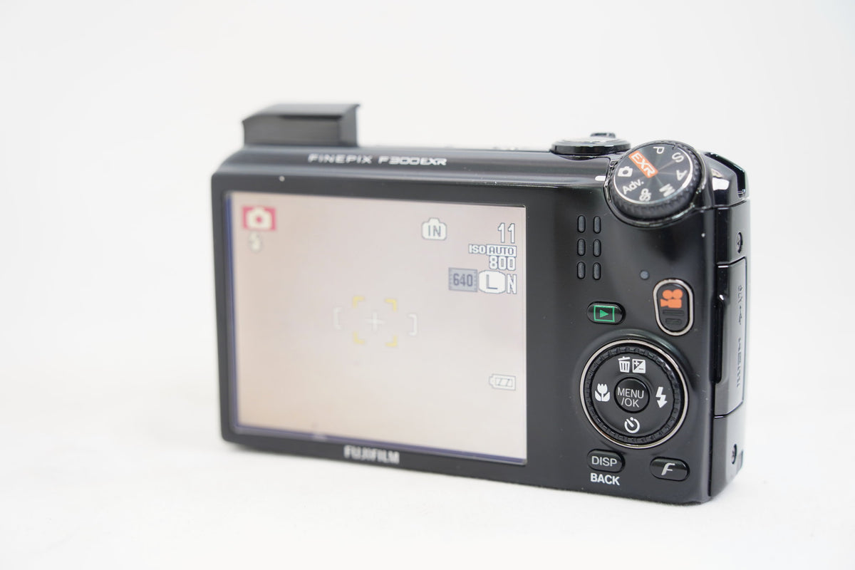 FUJIFILM FinePix F300EXR