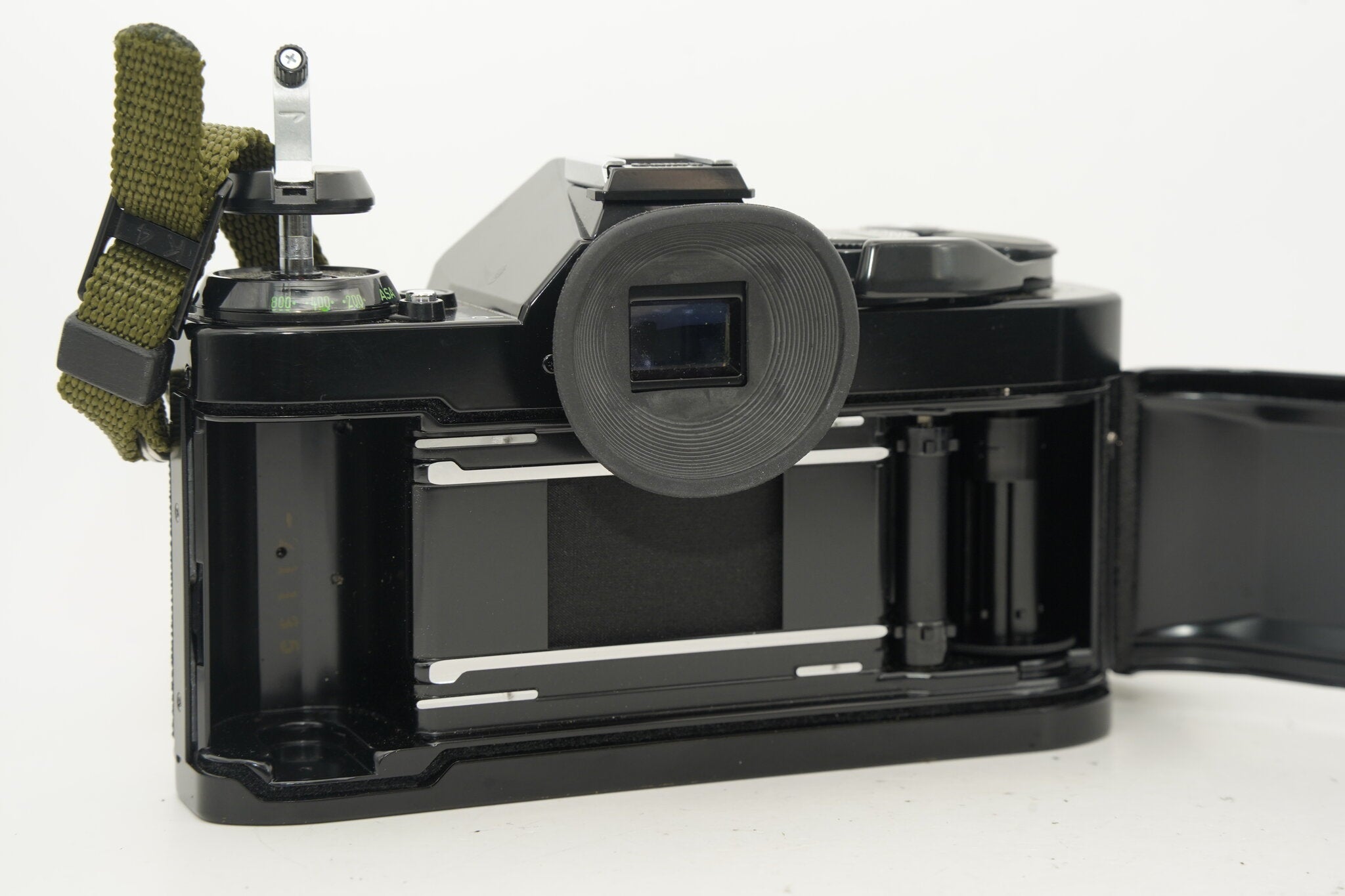 Canon AE-1 PROGRAM / SIGMA ZOOM-MASTER 35-70mm F2.8-4 MULTI-COATED