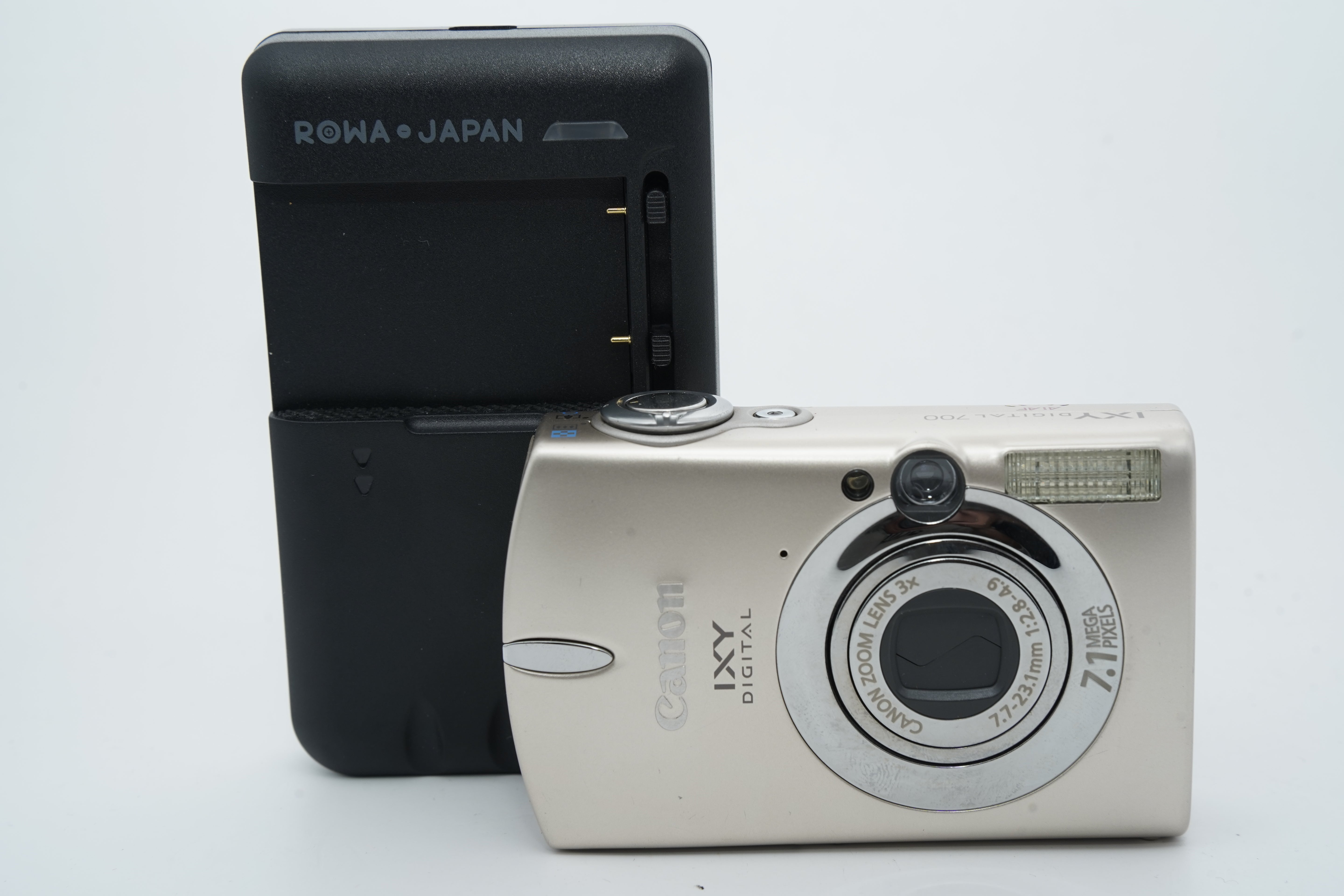 Canon IXY DIGITAL 700 ベージュ 中古コンパクトカメラ 東京 恵比寿