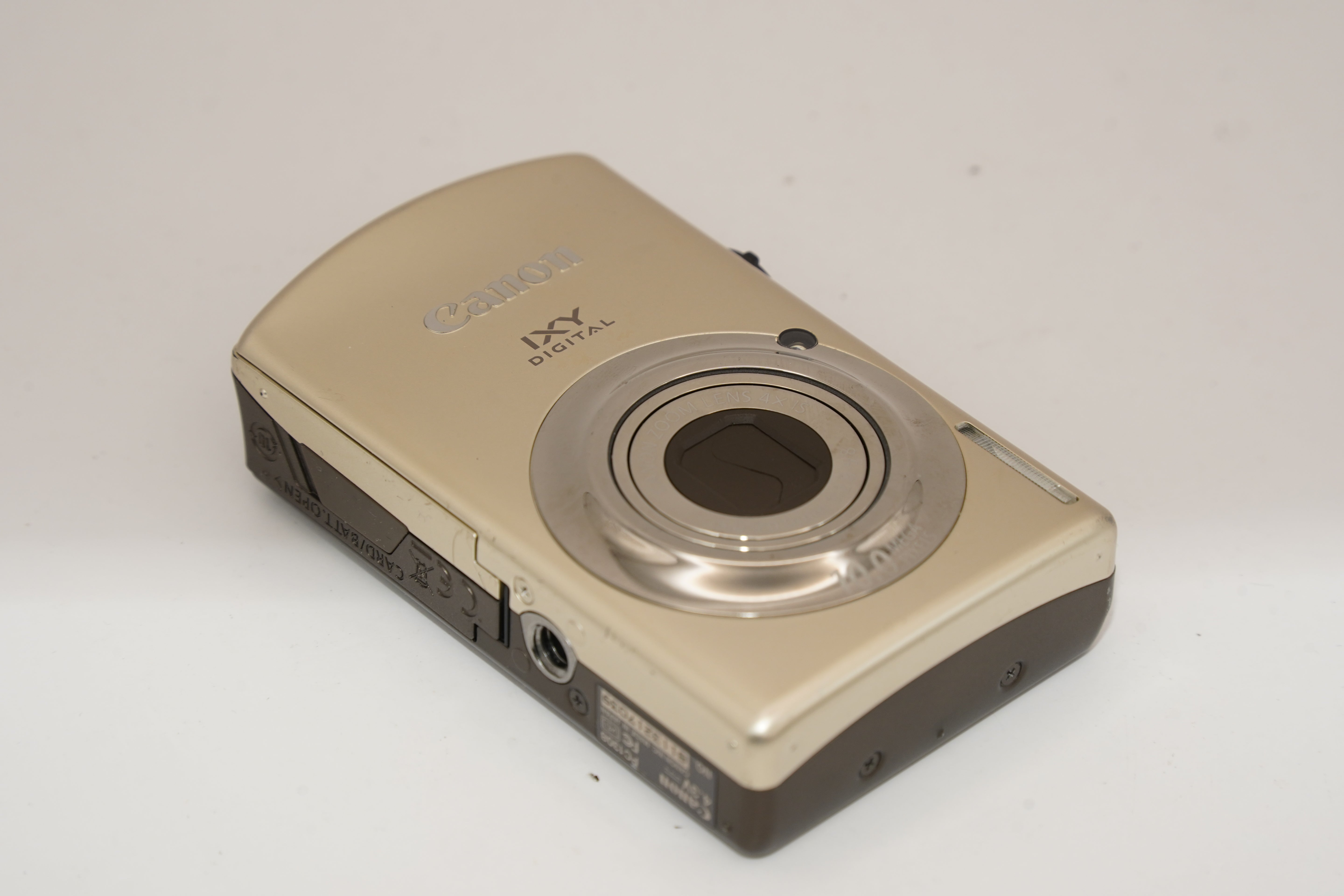 Canon IXY DIGITAL 920 IS ゴールド 充電器 バッテリー 付属