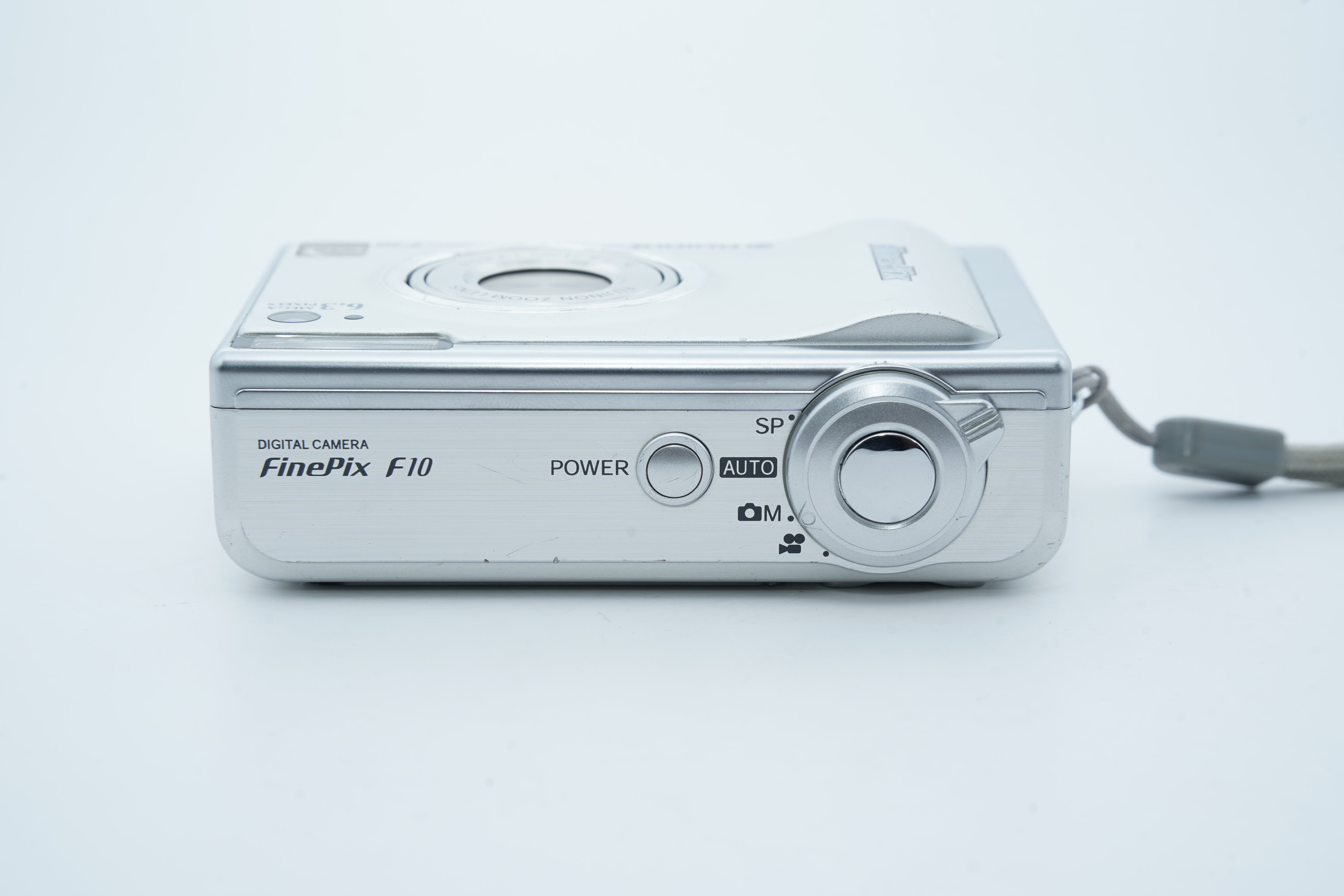 FUJIFILM FINEPIX F10 バッテリー・充電器・箱付属
