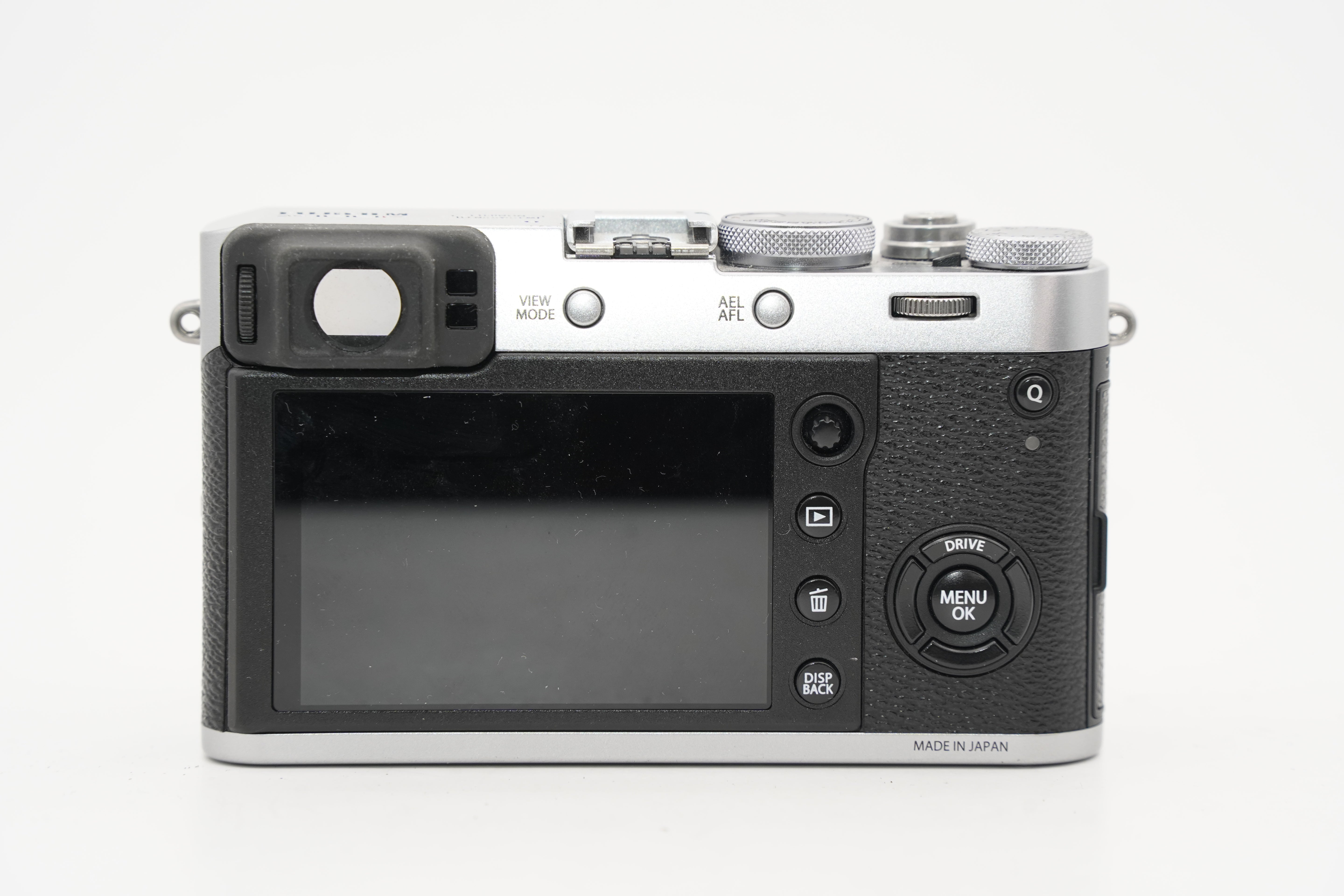 FUJIFILM X100F シルバー 箱 バッテリー付属