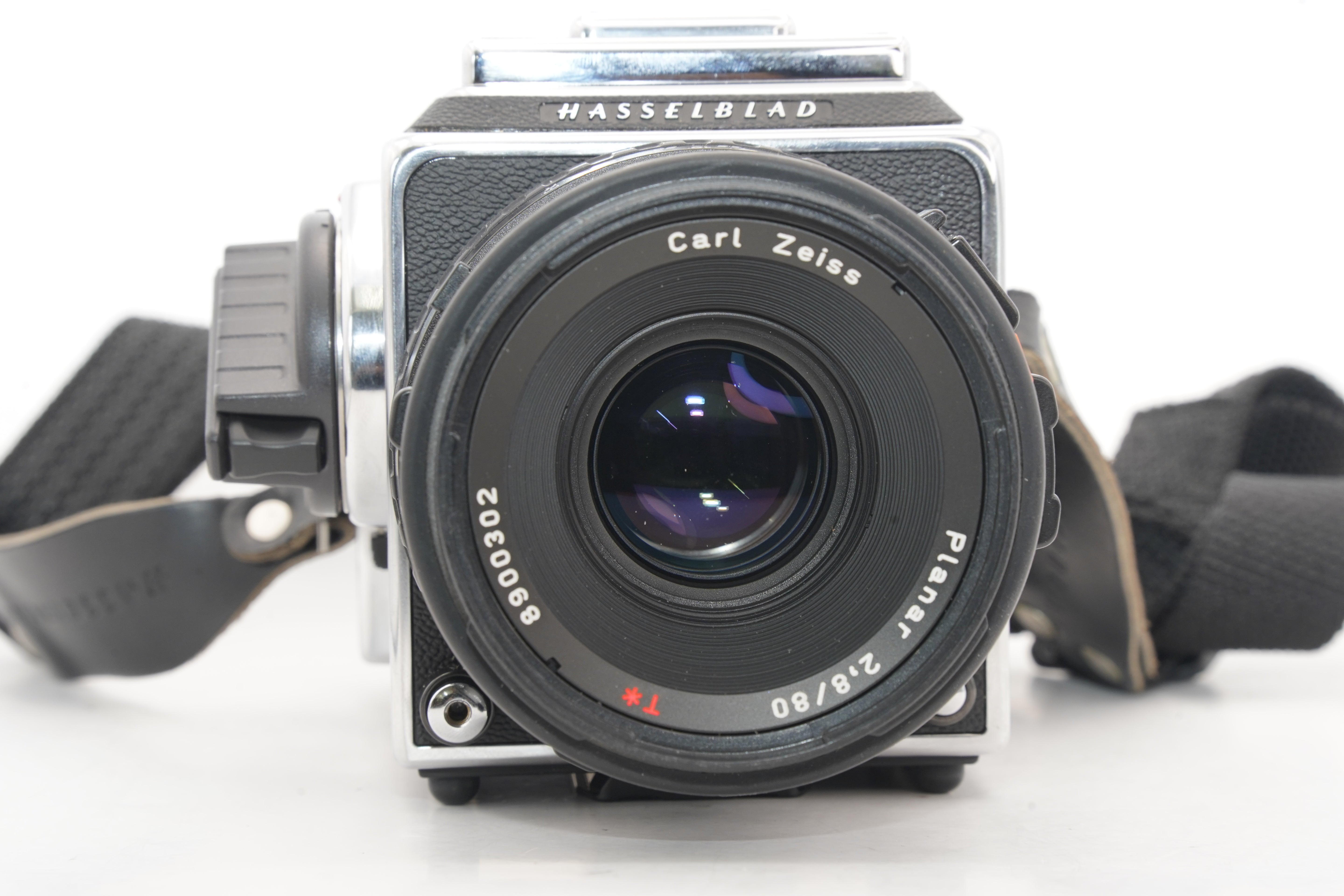 Hasselblad 503CW + Planar T* 80mm F/2.8 CF A12