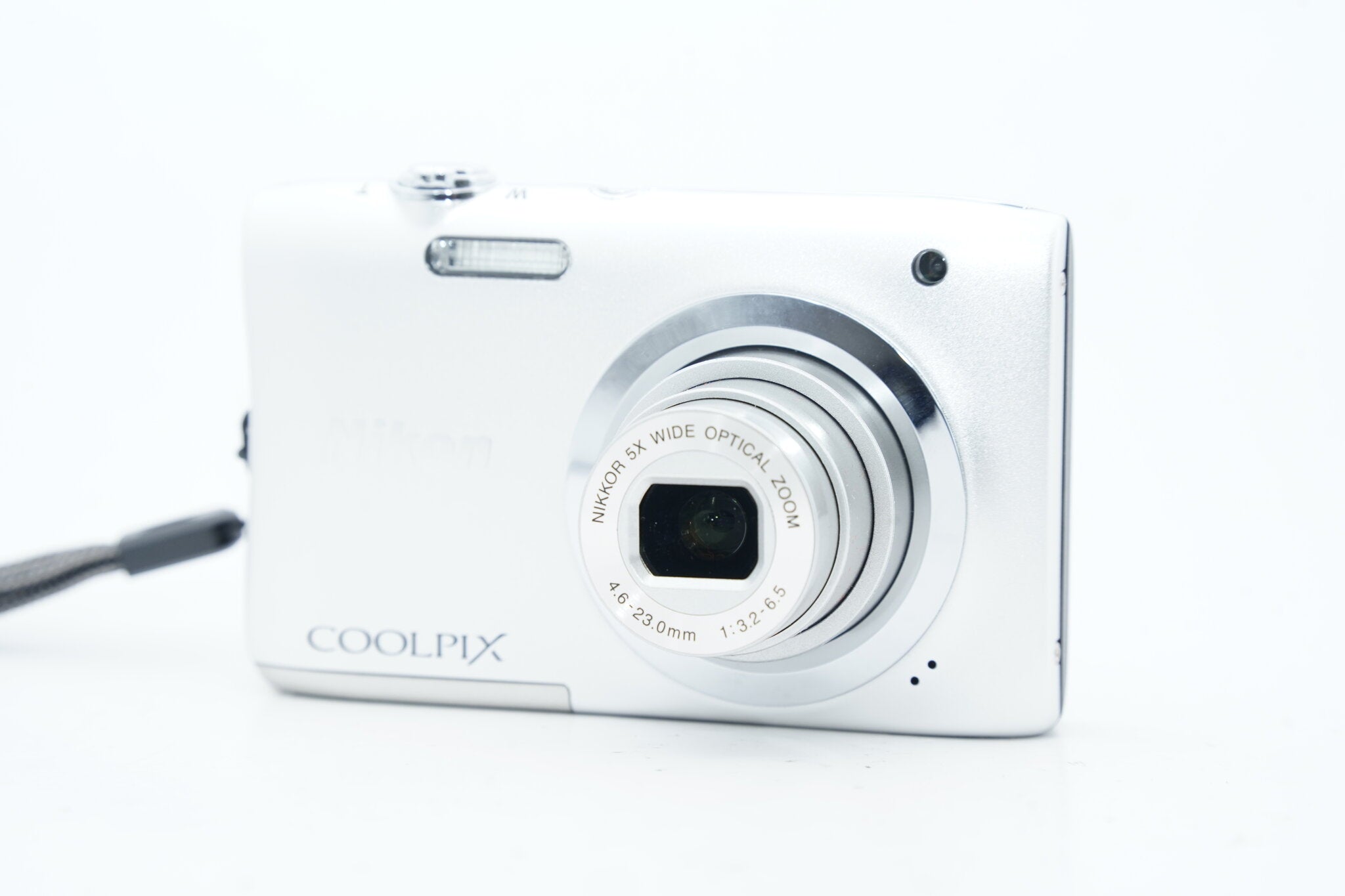 NIKON COOLPIX A100 シルバー 充電器 バッテリー 箱付属