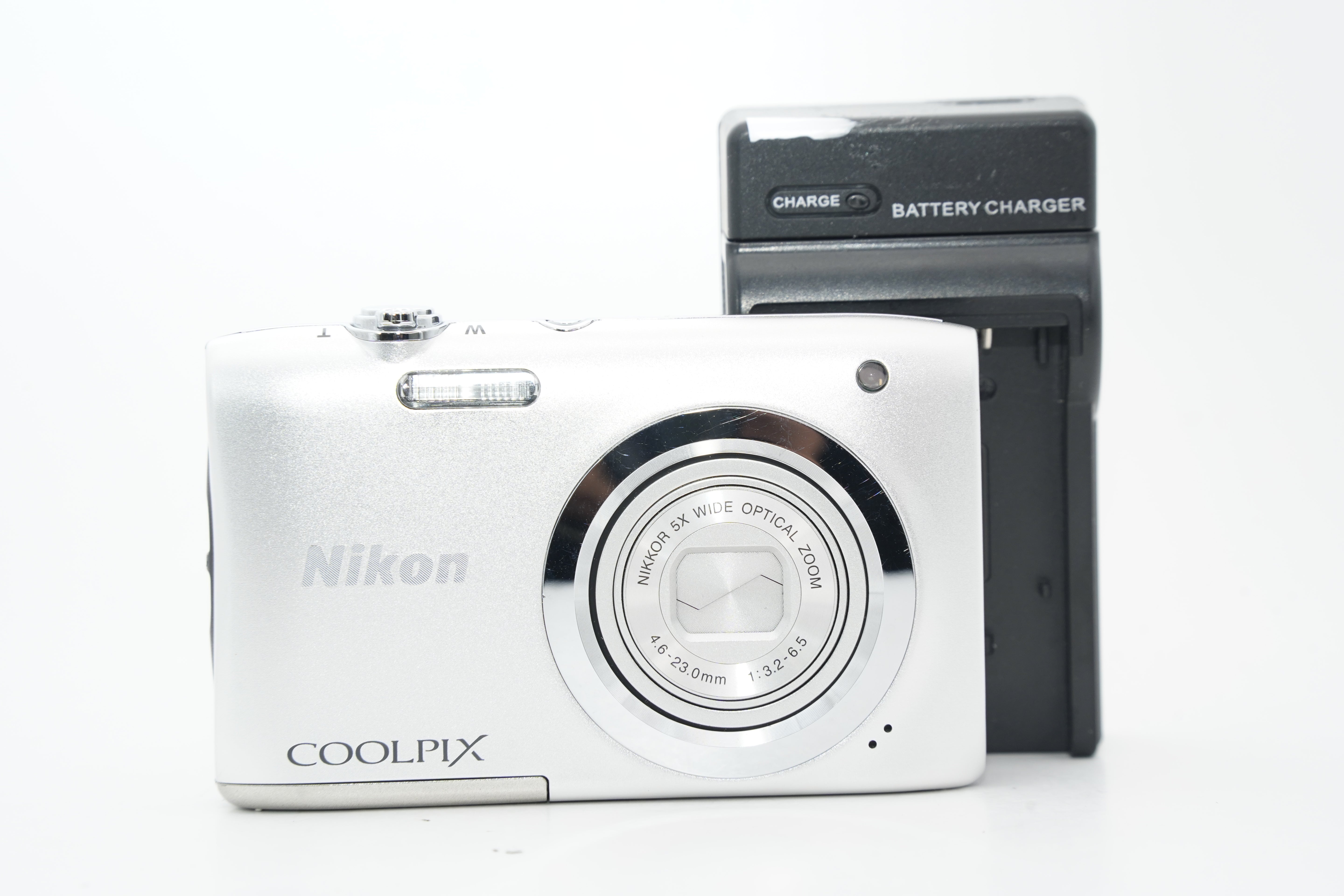 NIKON Nikon COOLPIX A100 シルバー 充電器 バッテリー付属