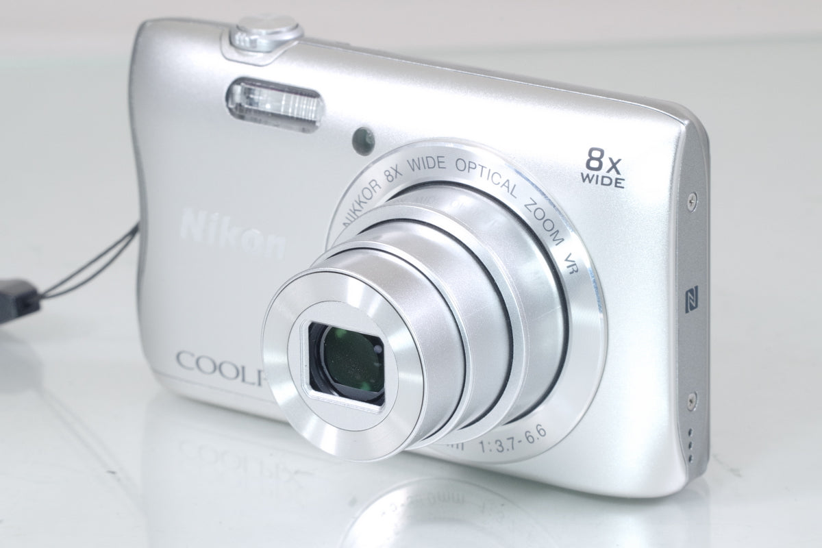Nikon COOLPIX S3700 シルバー バッテリー 付き