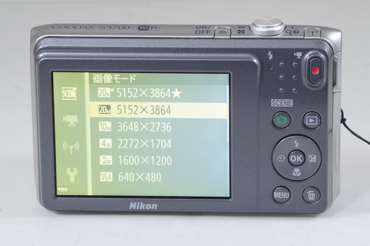 Nikon COOLPIX S3700 シルバー バッテリー 付き