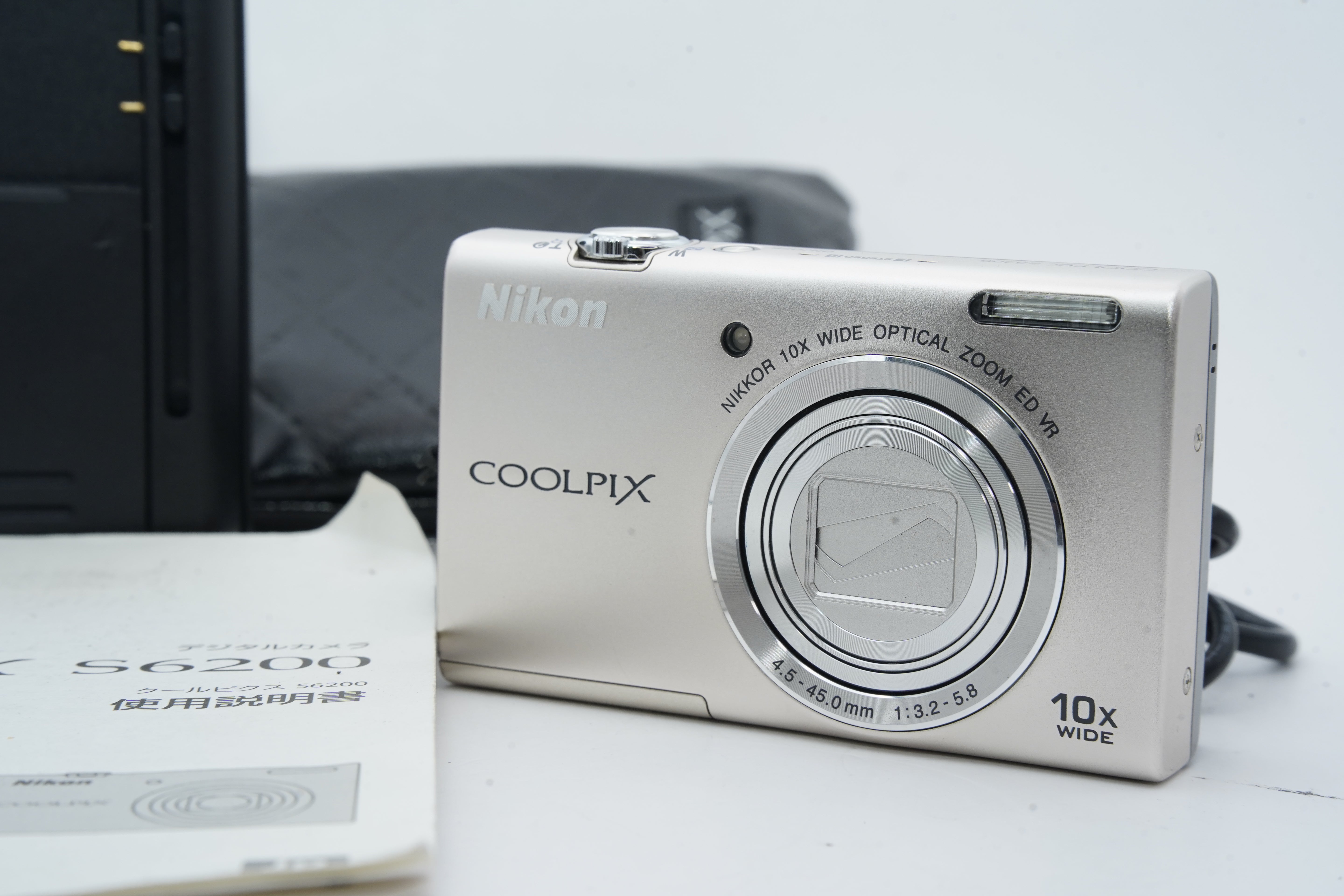 Nikon COOLPIX S6200