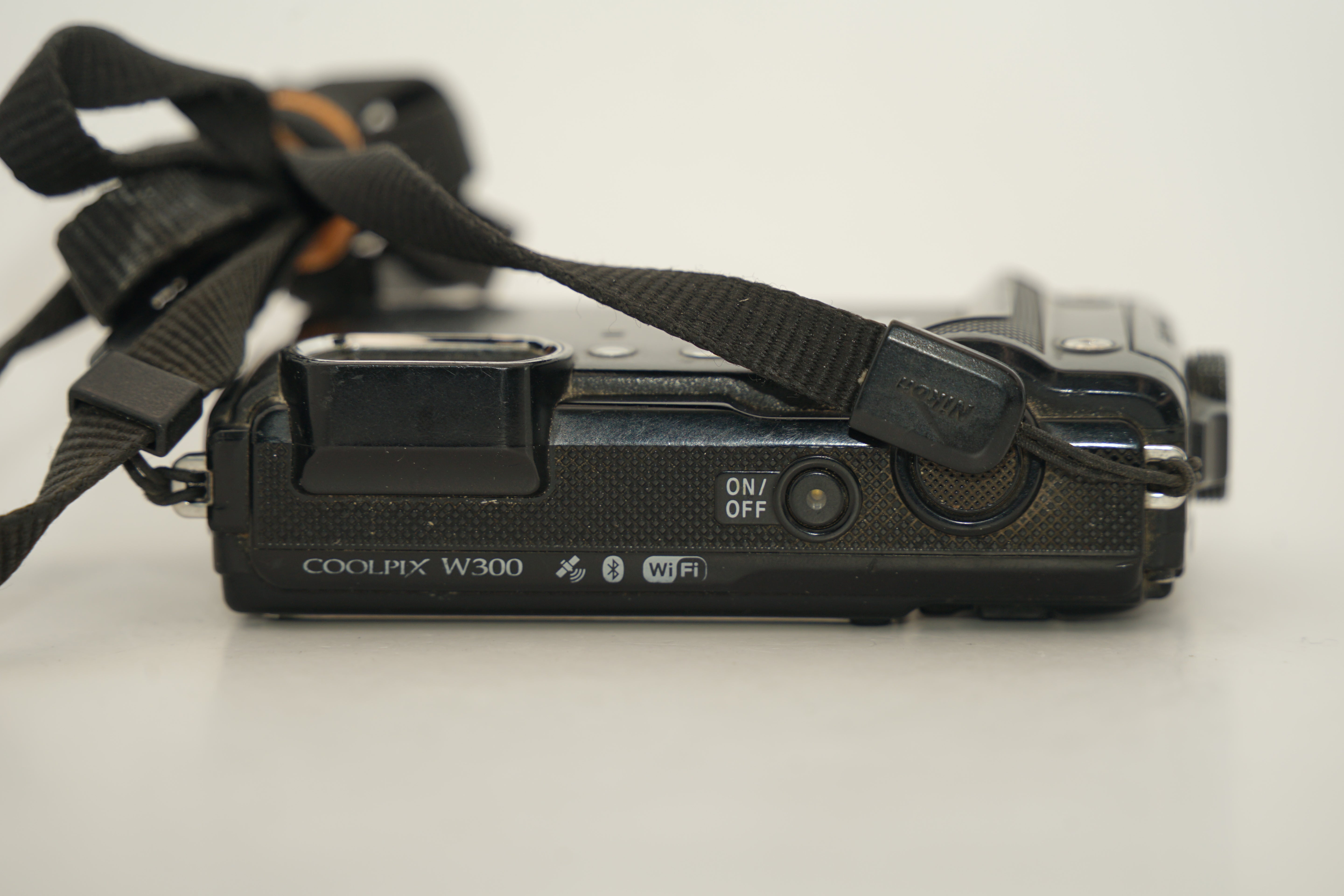 Nikon COOLPIX W300 箱付属