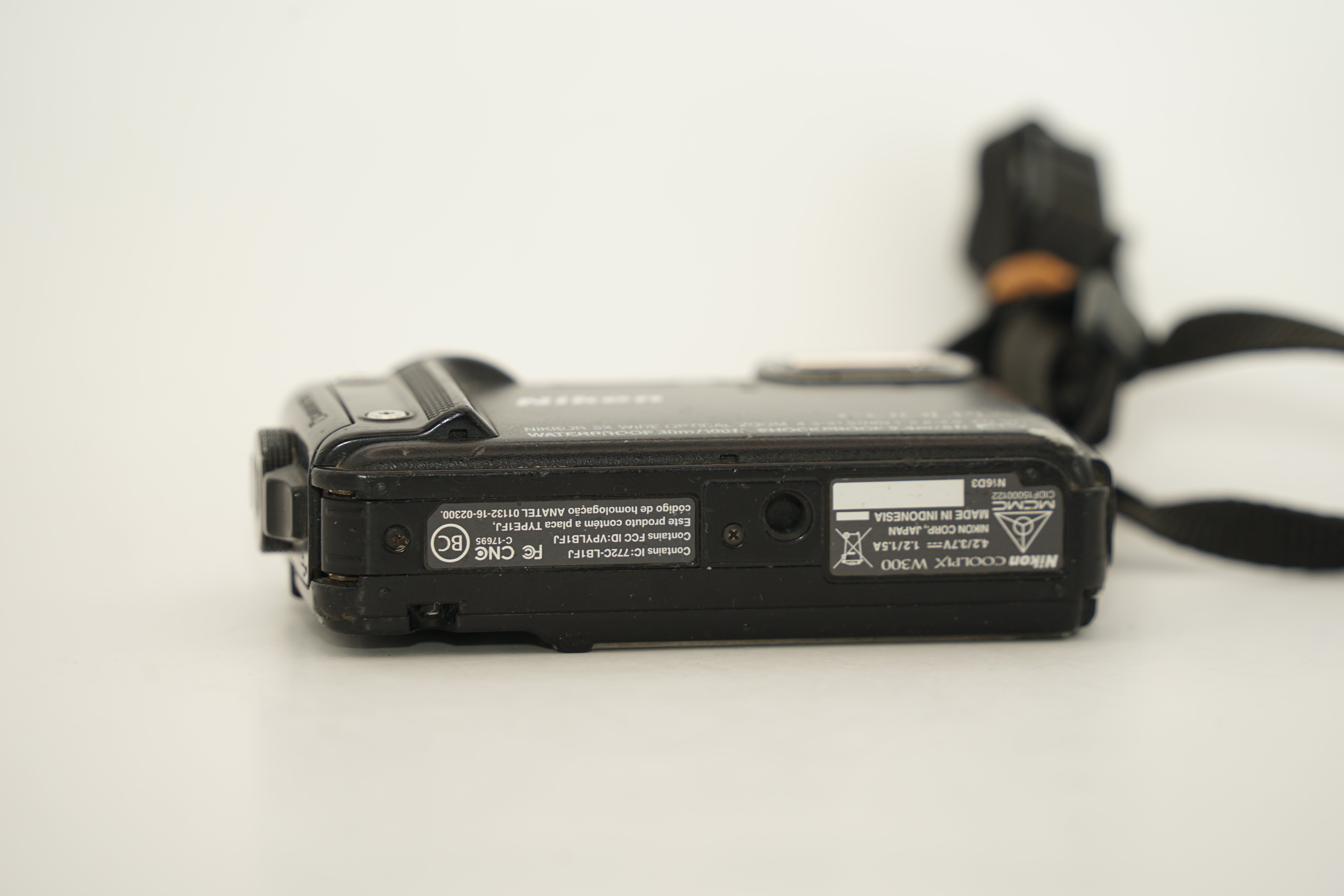 Nikon COOLPIX W300 箱付属