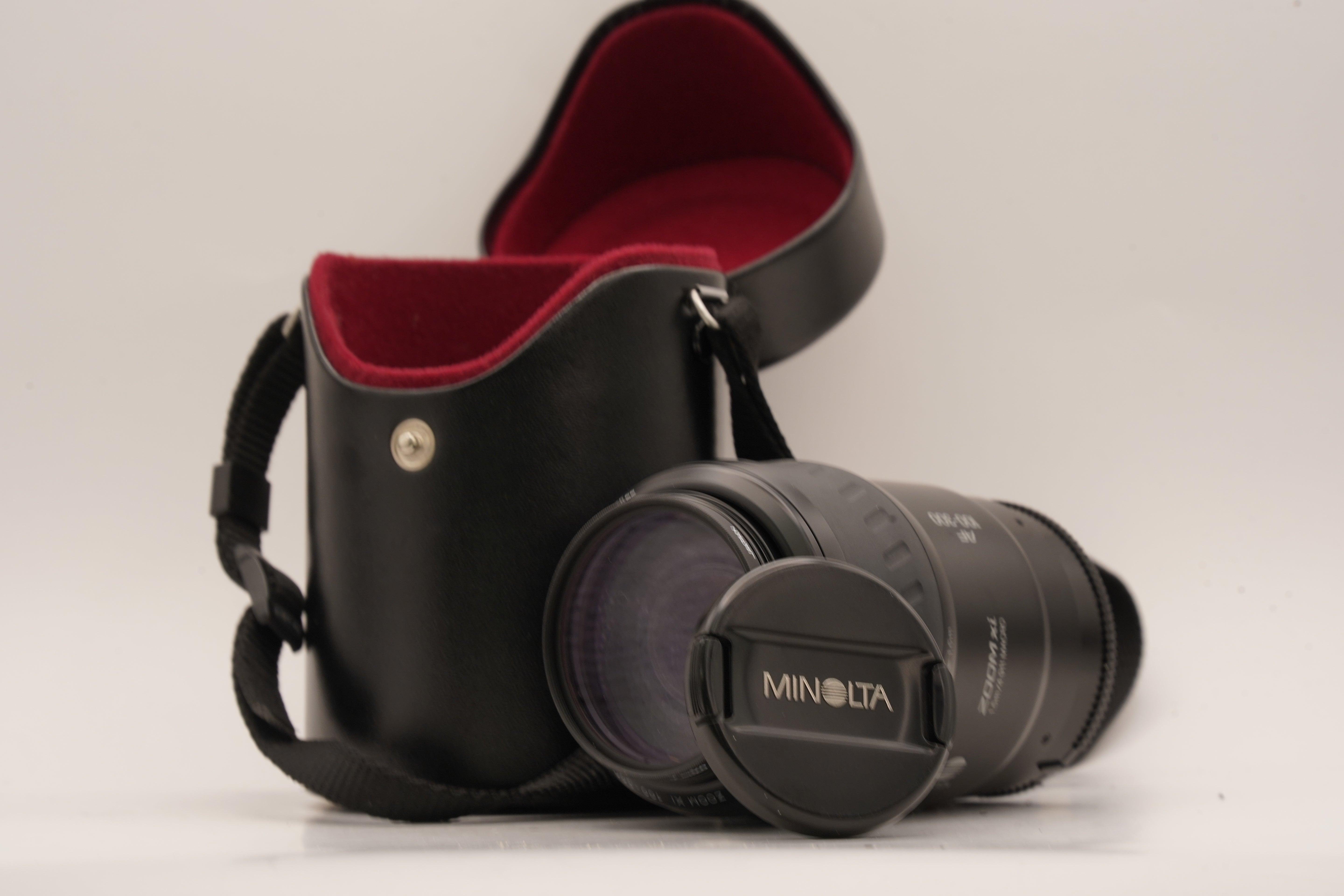 MINOLTA AF 100-300mm F4.5-5.6