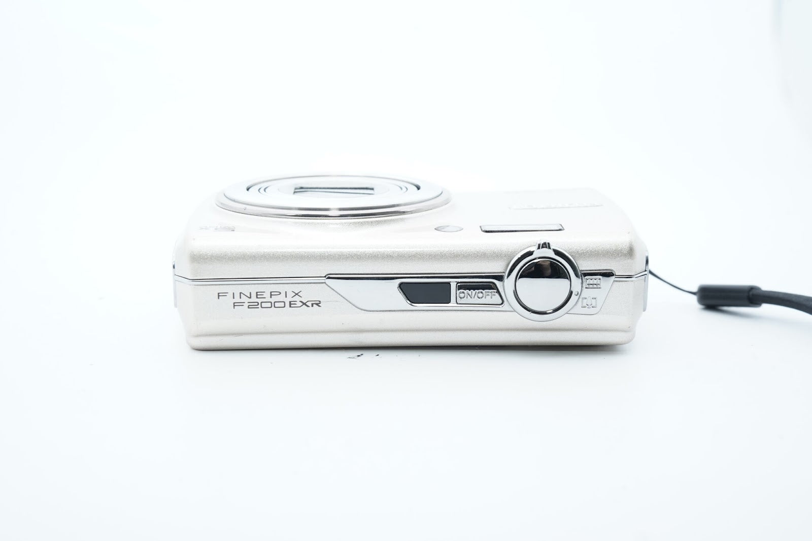 FUJIFILM FINEPIX F200 EXR ｼﾙﾊﾞｰ バッテリー 充電器付属