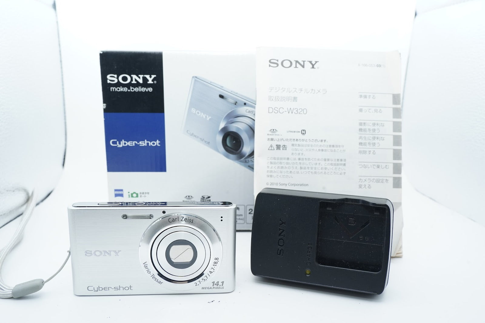 SONY Cyber-shot DSC-W320 ｼﾙﾊﾞｰ 箱 バッテリー 充電器付属