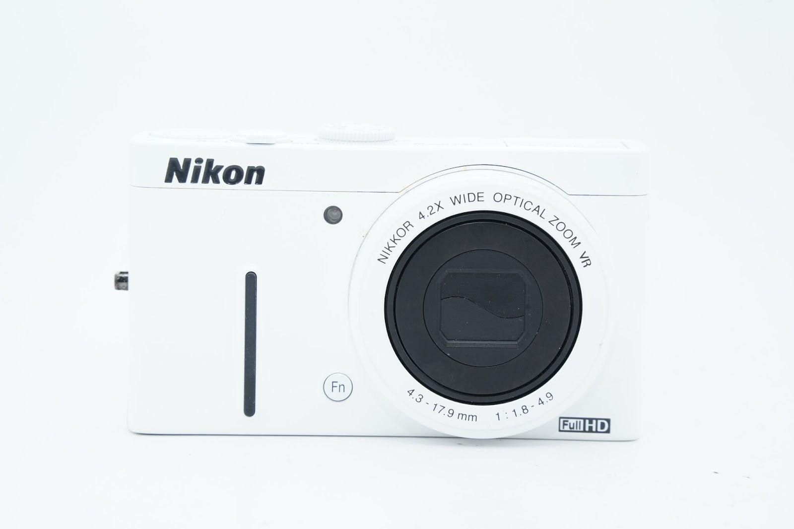 Nikon COOLPIX P310 ﾎﾜｲﾄ バッテリー 充電器 箱 付属