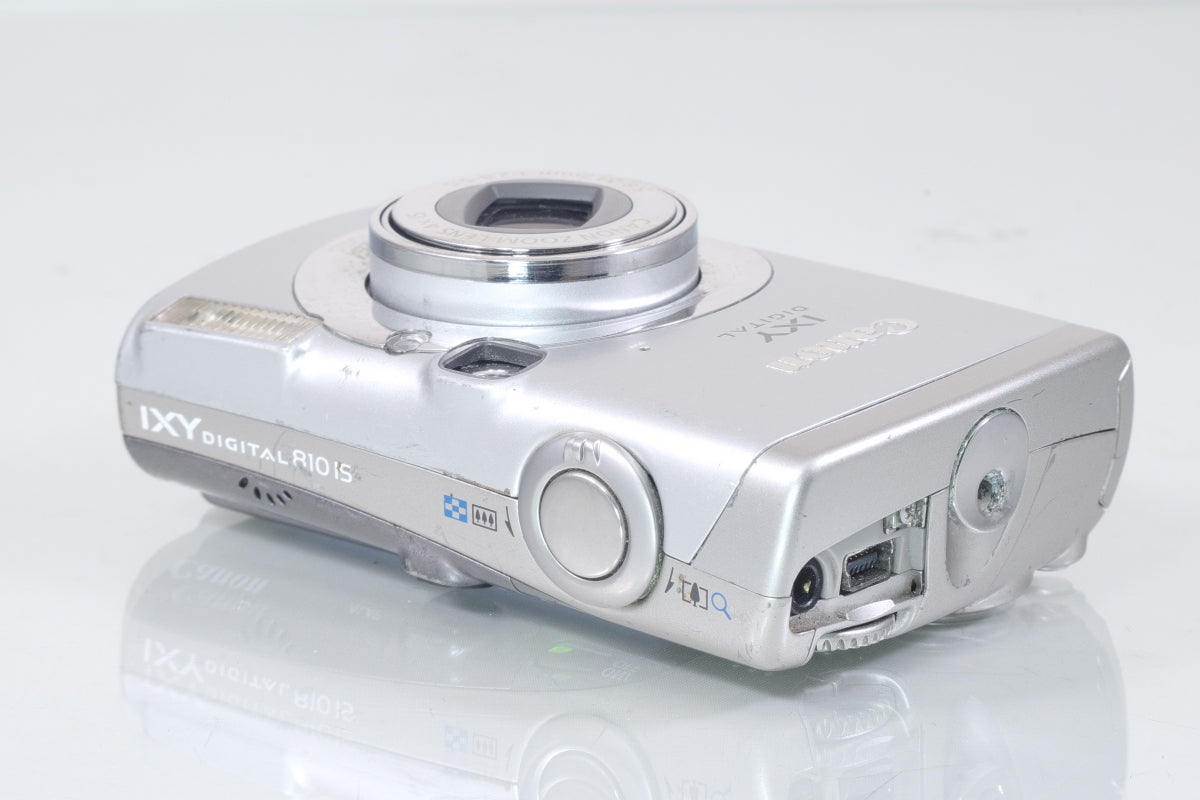 Canon IXY DIGITAL 810 IS（シルバー）