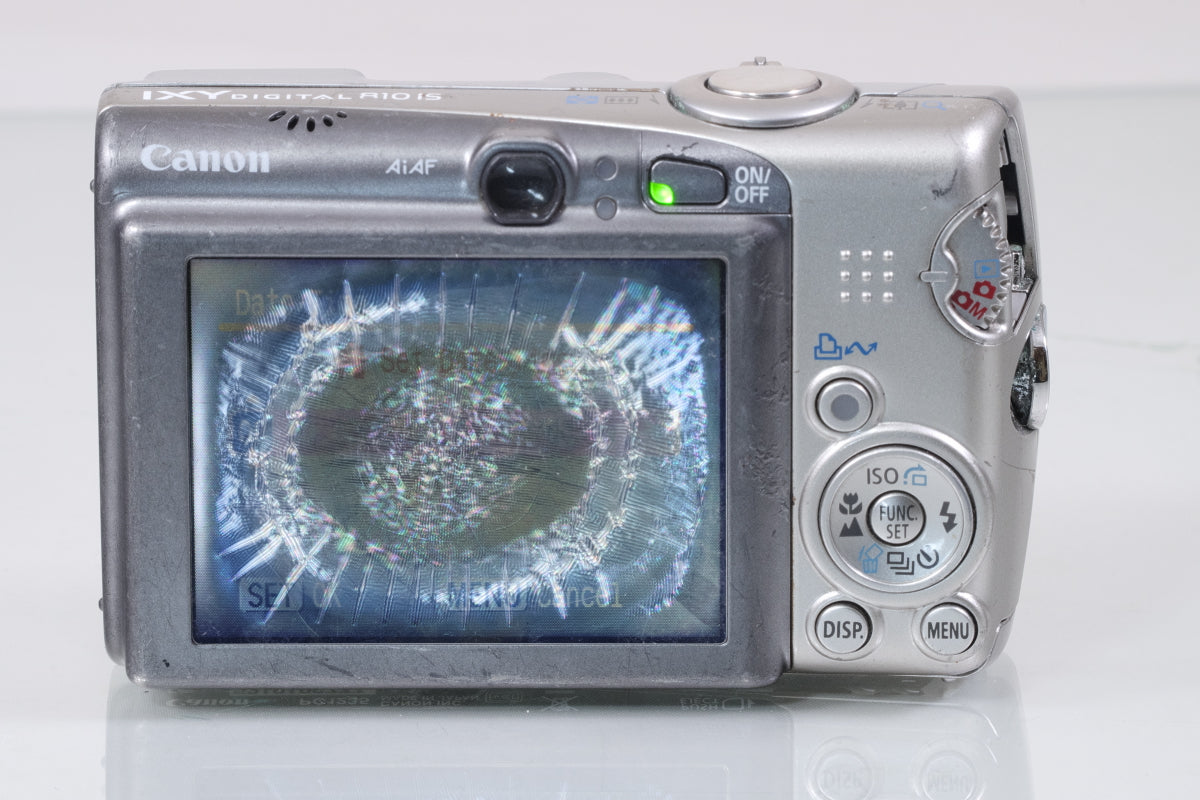 Canon IXY DIGITAL 810 IS（シルバー）