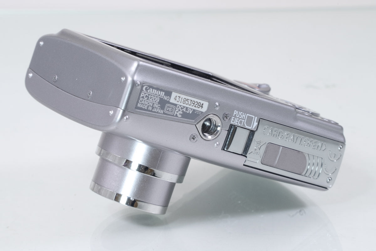 Canon IXY DIGITAL 900 IS（シルバー）