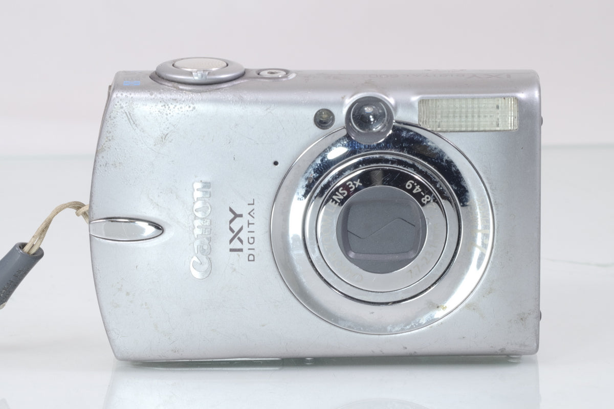 Canon IXY DIGITAL 600（シルバー）