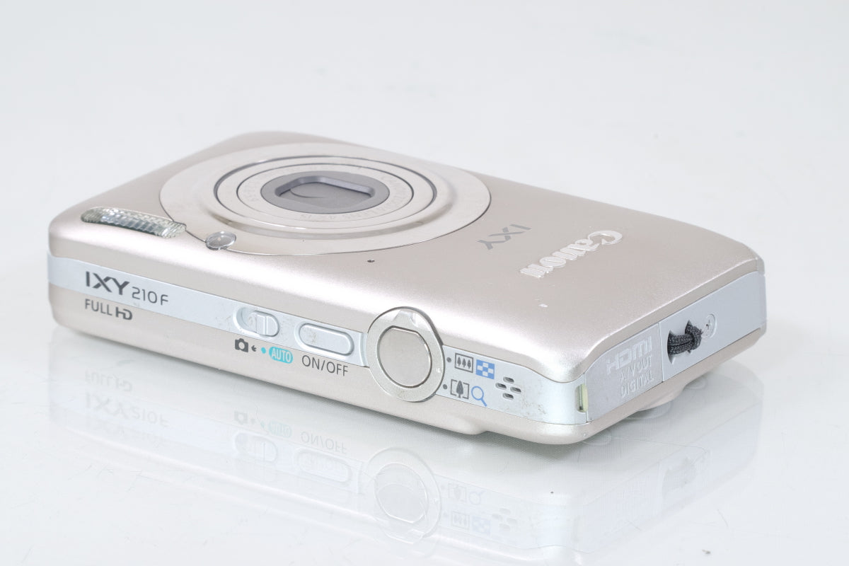 Canon IXY 210F（シルバー）