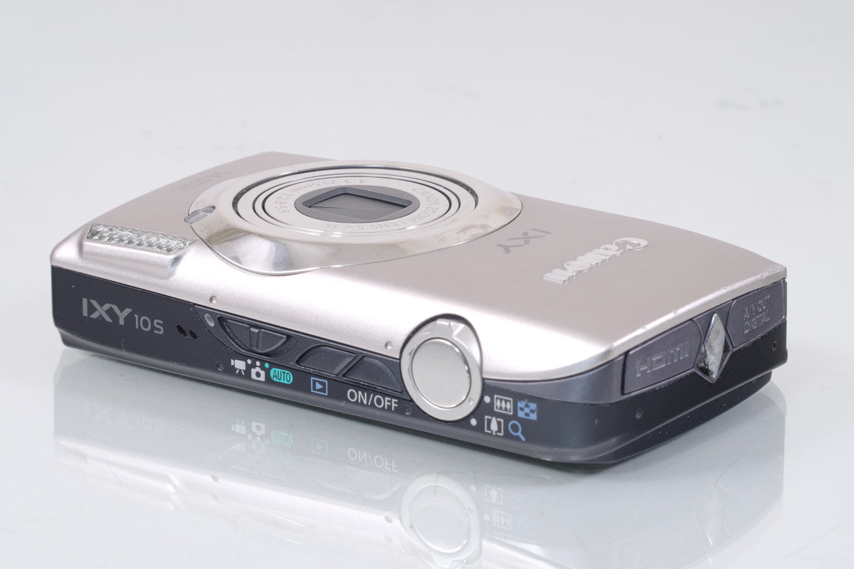 Canon IXY 10S（シルバー）