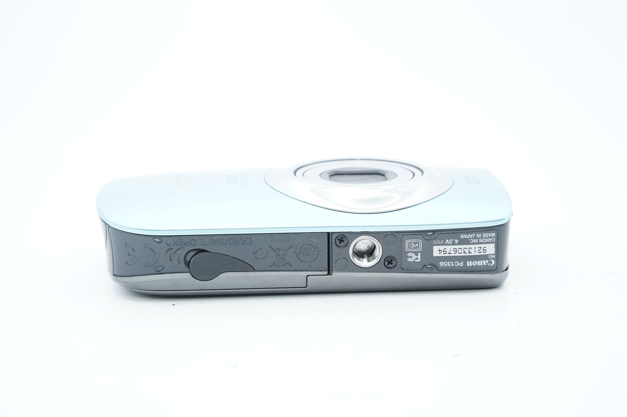 Canon IXY DIGITAL 510IS カメラ 本体　バッテリー２個付属 Canon IXY DIGITAL 510 IS ライトブルー 箱 バッテリー 充電器付属
