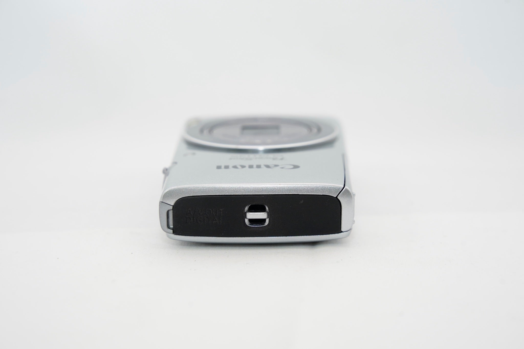 Canon PowerShot ELPH 135 #3648 - 5