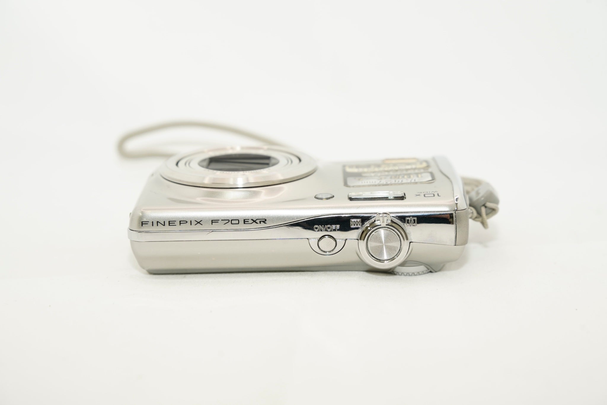 FUJIFILM FinePix F70 EXR #3660 - 4