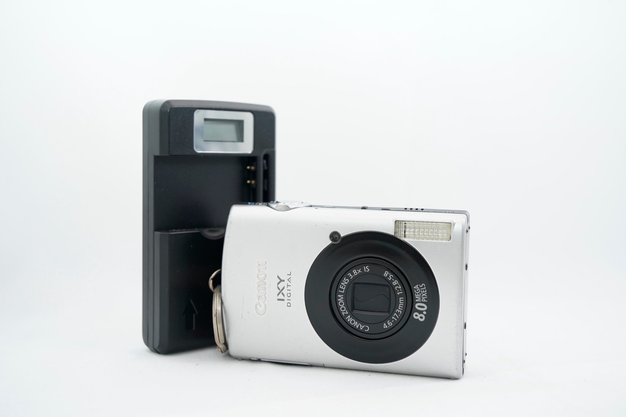Canon IXY DIGITAL 910 IS ｼﾙﾊﾞｰ（付属：バッテリー）