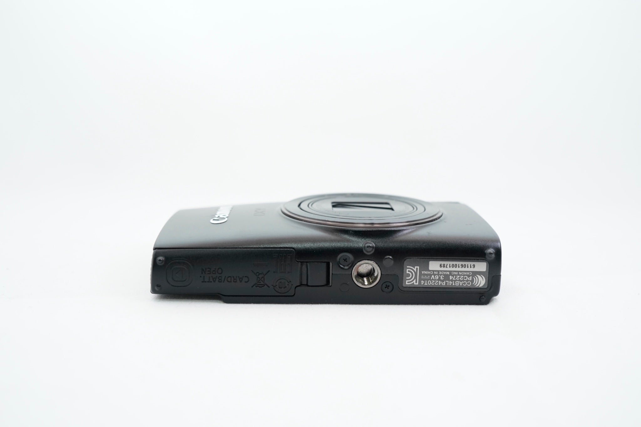 Canon IXY 650 ﾌﾞﾗｯｸ (611061001789)（付属：バッテリー）