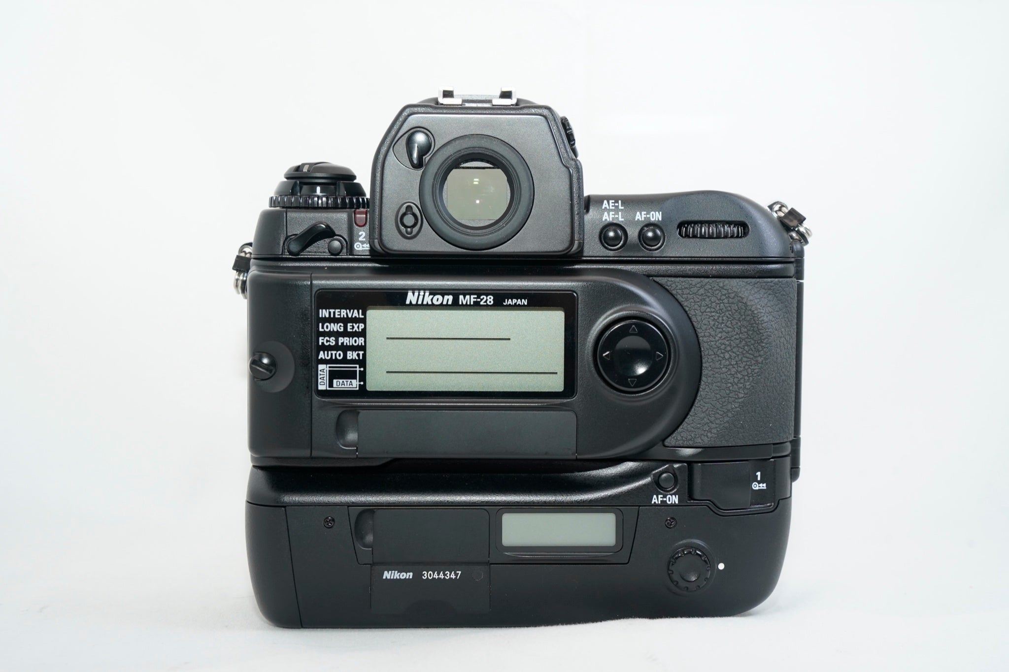 NIKON F5 / MF-28 #3858