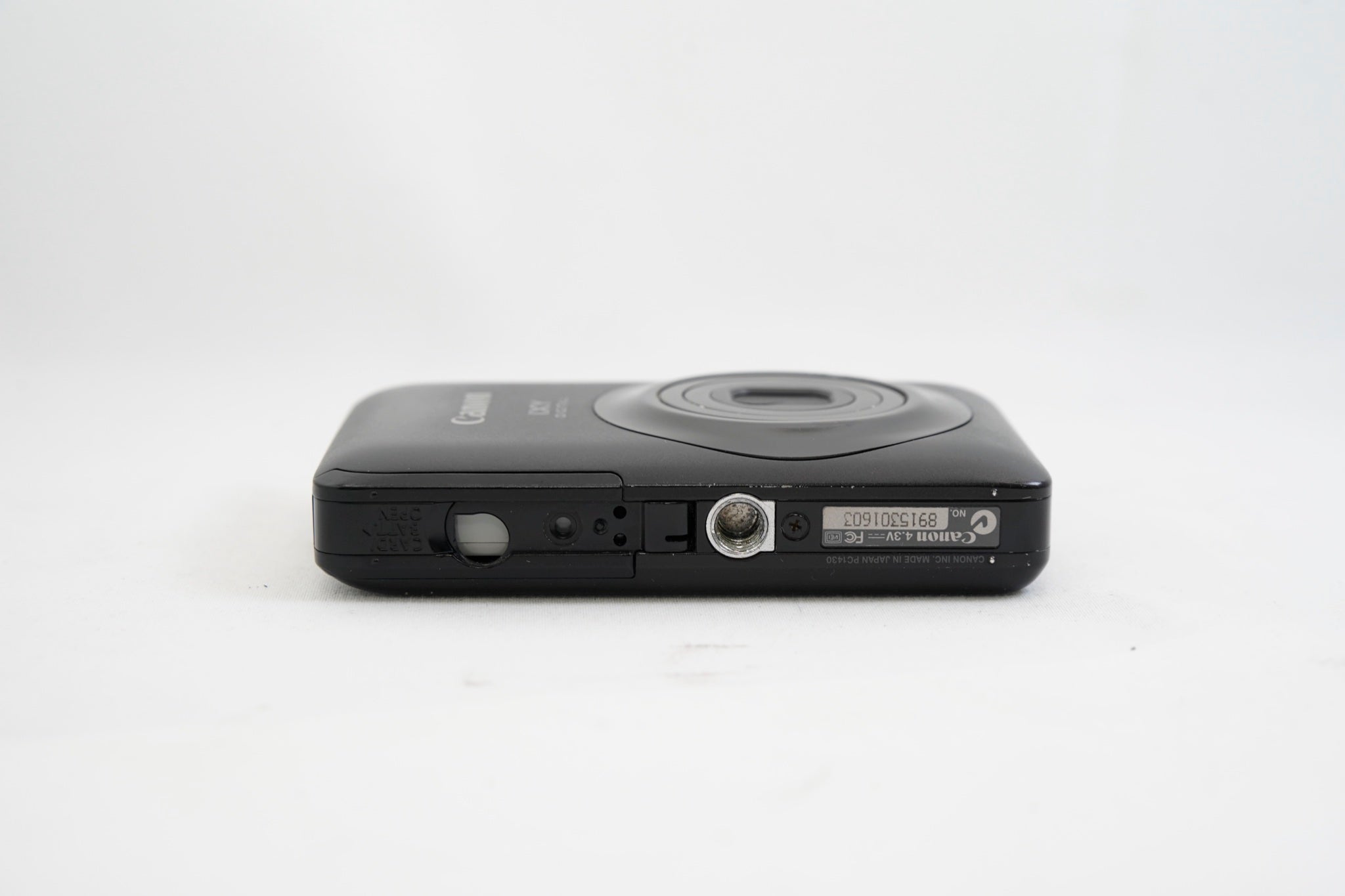 Canon IXY DIGITAL 220 IS ブラック