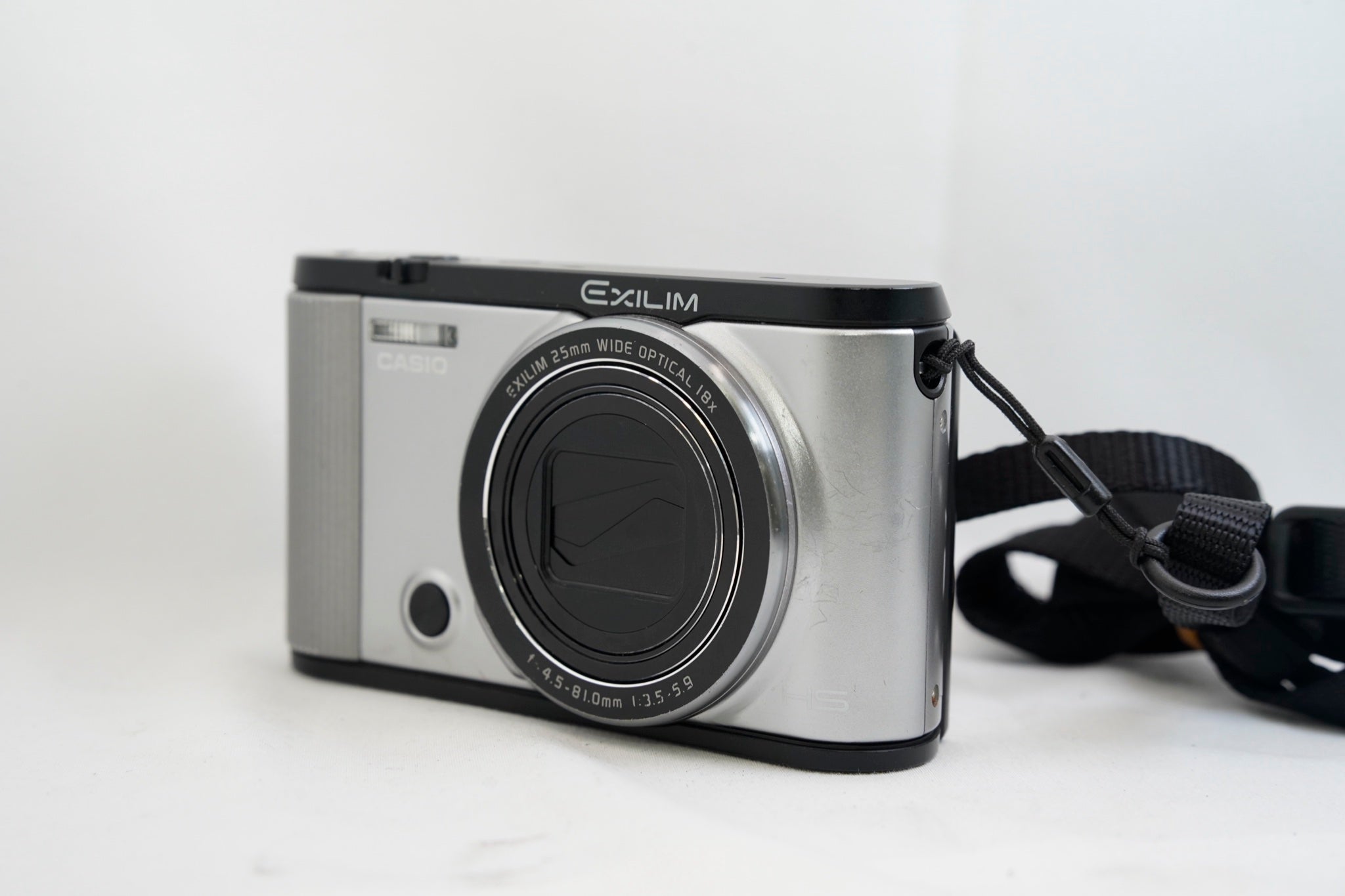 CASIO EXILIM EX-ZR1600 シルバー（付属：バッテリー）