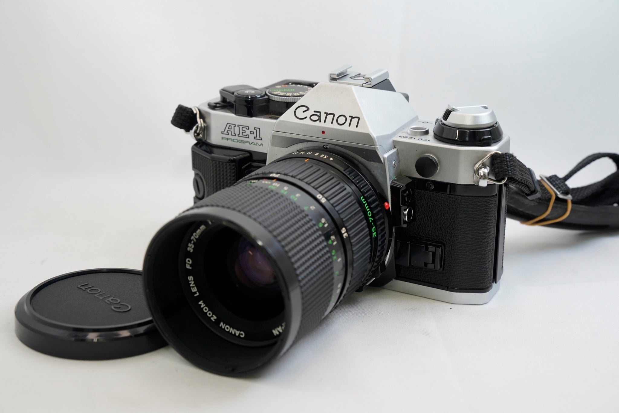 Canon AE-1 PROGRAM シルバー / FD 35-70mm F4