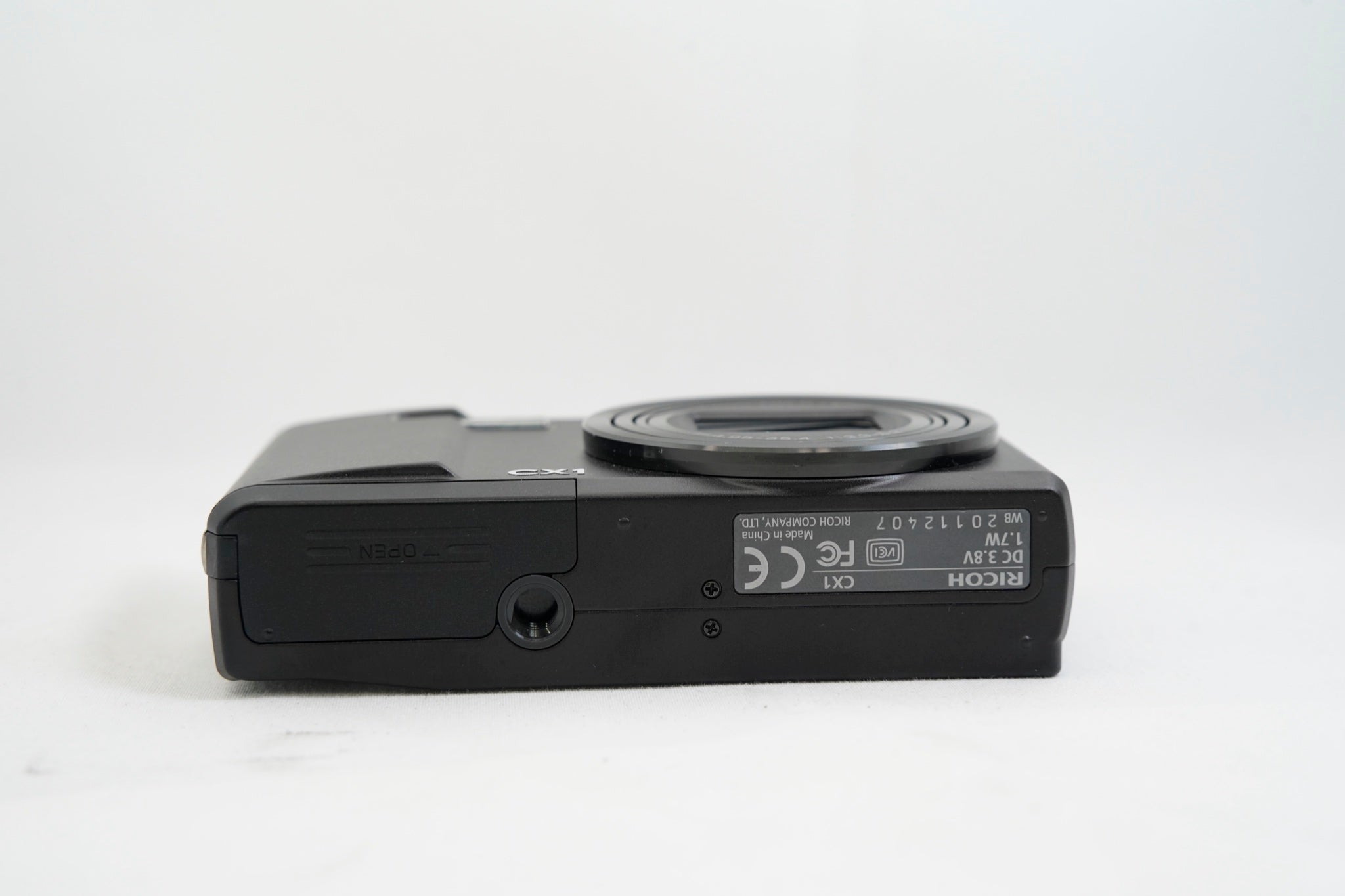 RICOH CX1 ブラック（付属：バッテリー 充電器 箱）