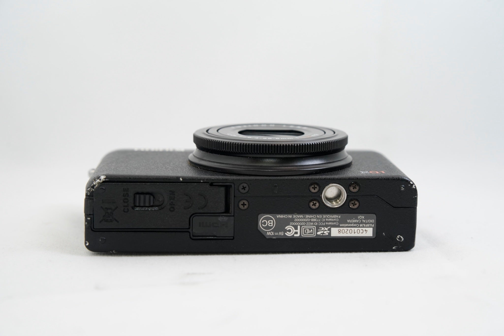 FUJIFILM XQ1 (4C010208)