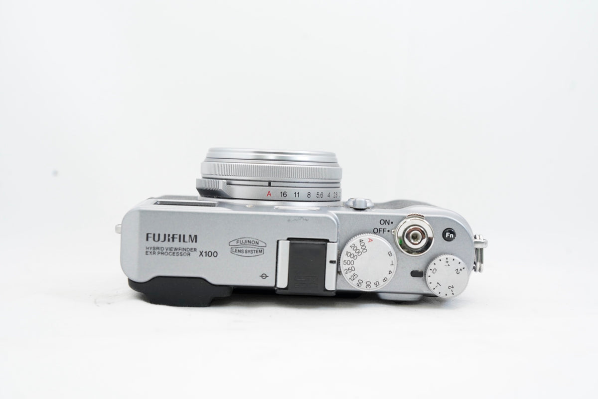 FUJIFILM FinePix X100 #4171